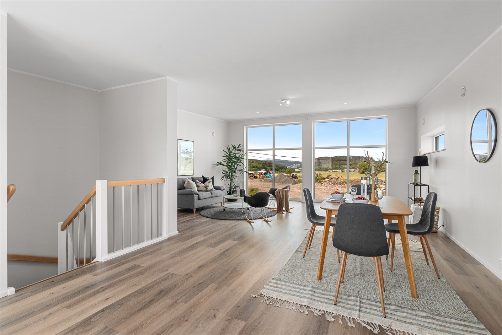 Velkommen opp til en lys og flott etasje! Galleribilde