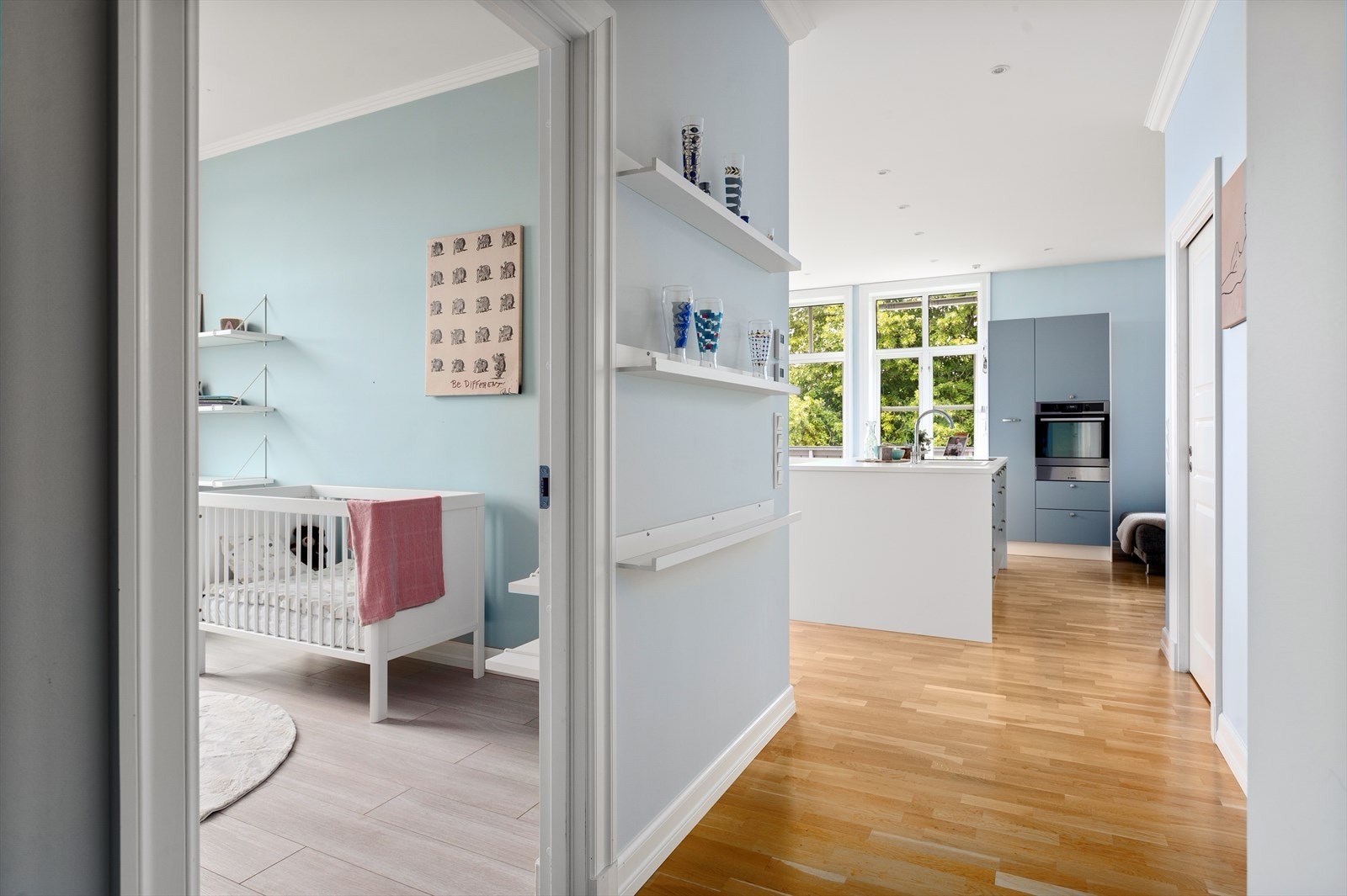 Videre inneholder leiligheten 3 soverom og 2 bad Galleribilde