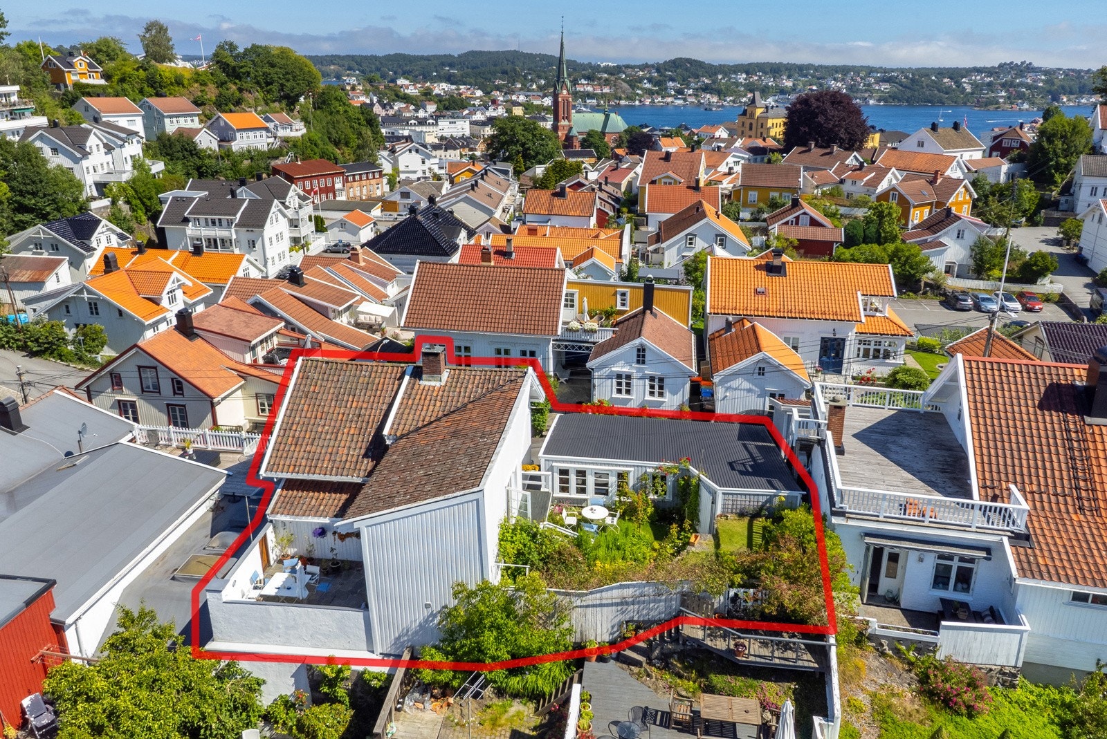 De røde strekene er ment som illustrasjon. Avvik kan forekomme. Galleribilde