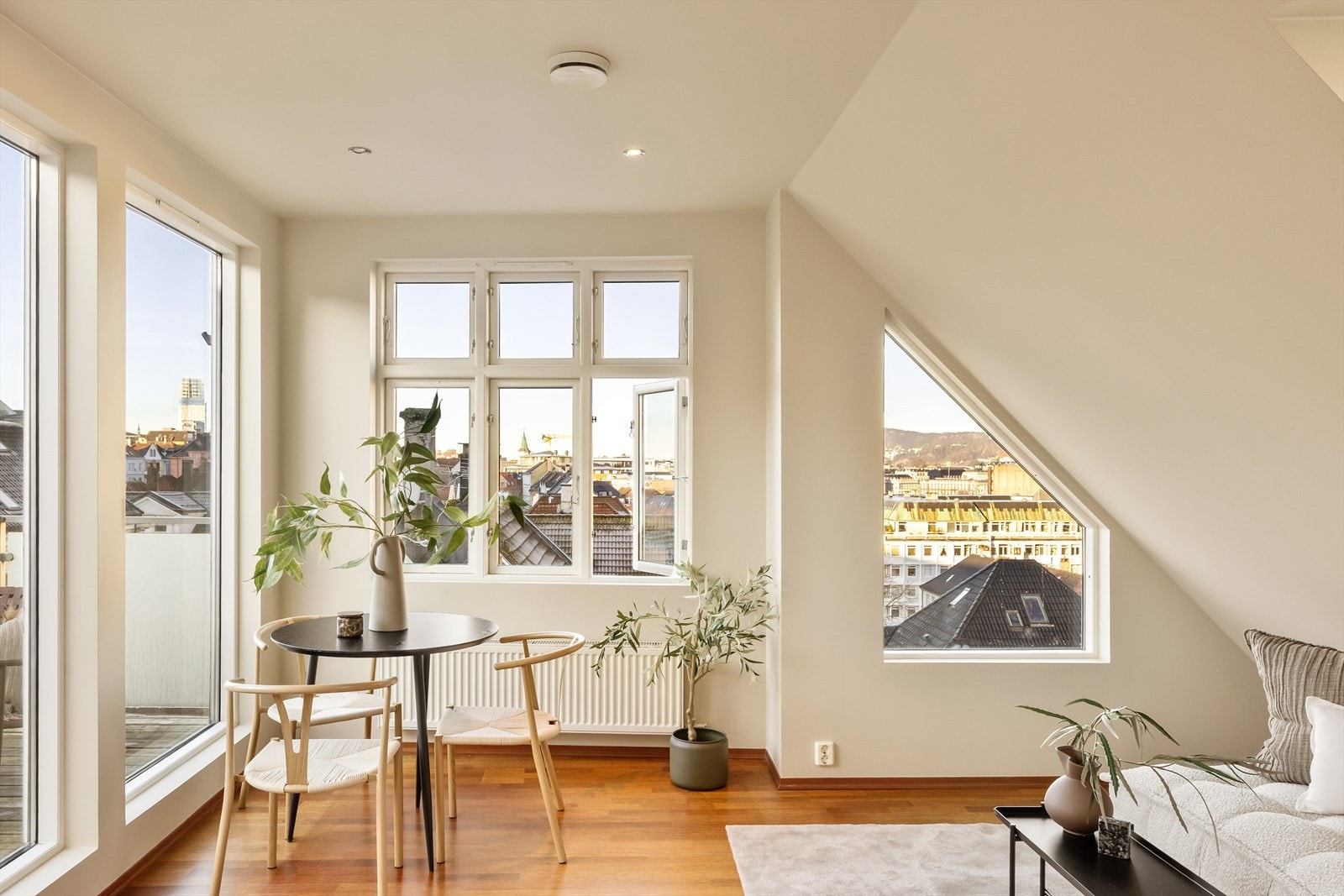 - Rikelig med lagringsplass i innvendig bod, bod på terrasse og ekstern bod i fellesareal - Galleribilde