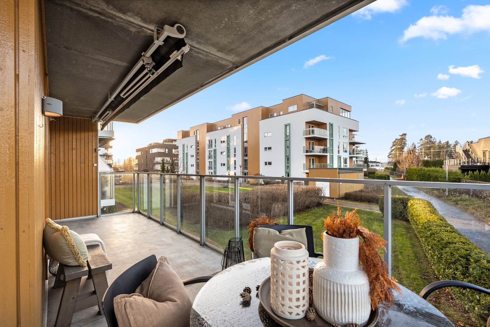 Velkommen til Idretten 1, presentert av Schala & Partners ved Henrik Jensen, tlf. 996 92 427 Galleribilde