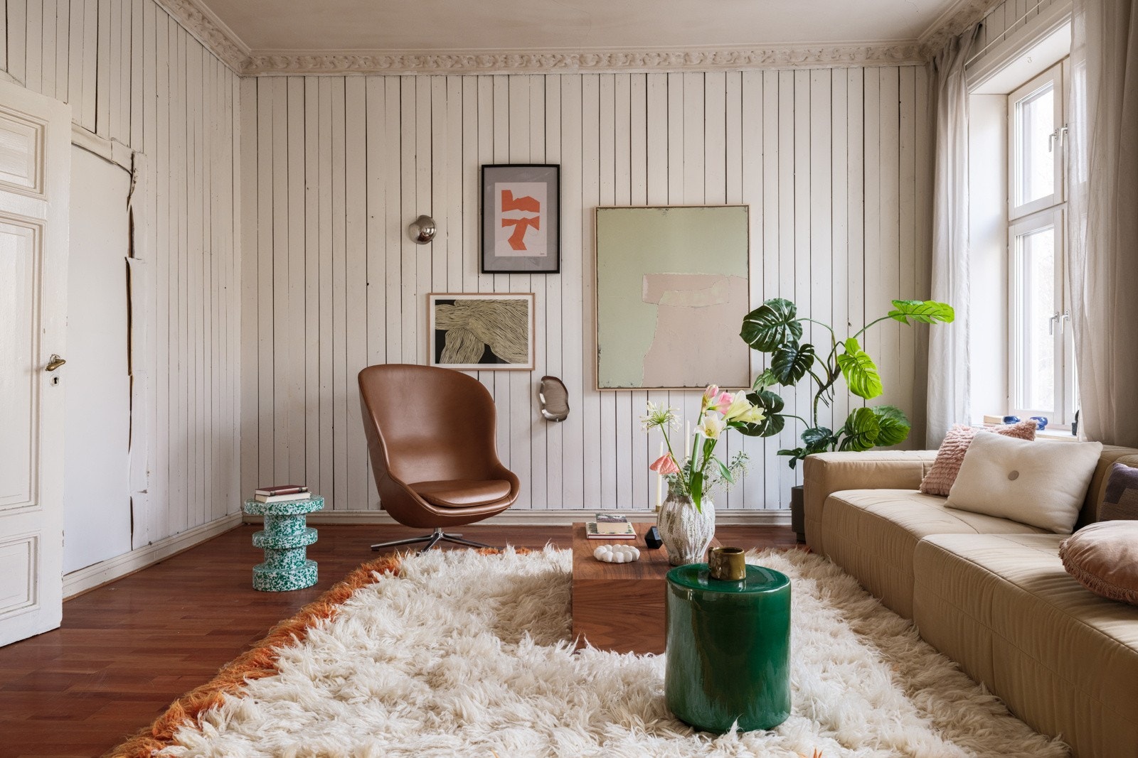 Leiligheten bærer preg av manglende vedlikehold og fremstår som et renoveringsobjekt. Galleribilde