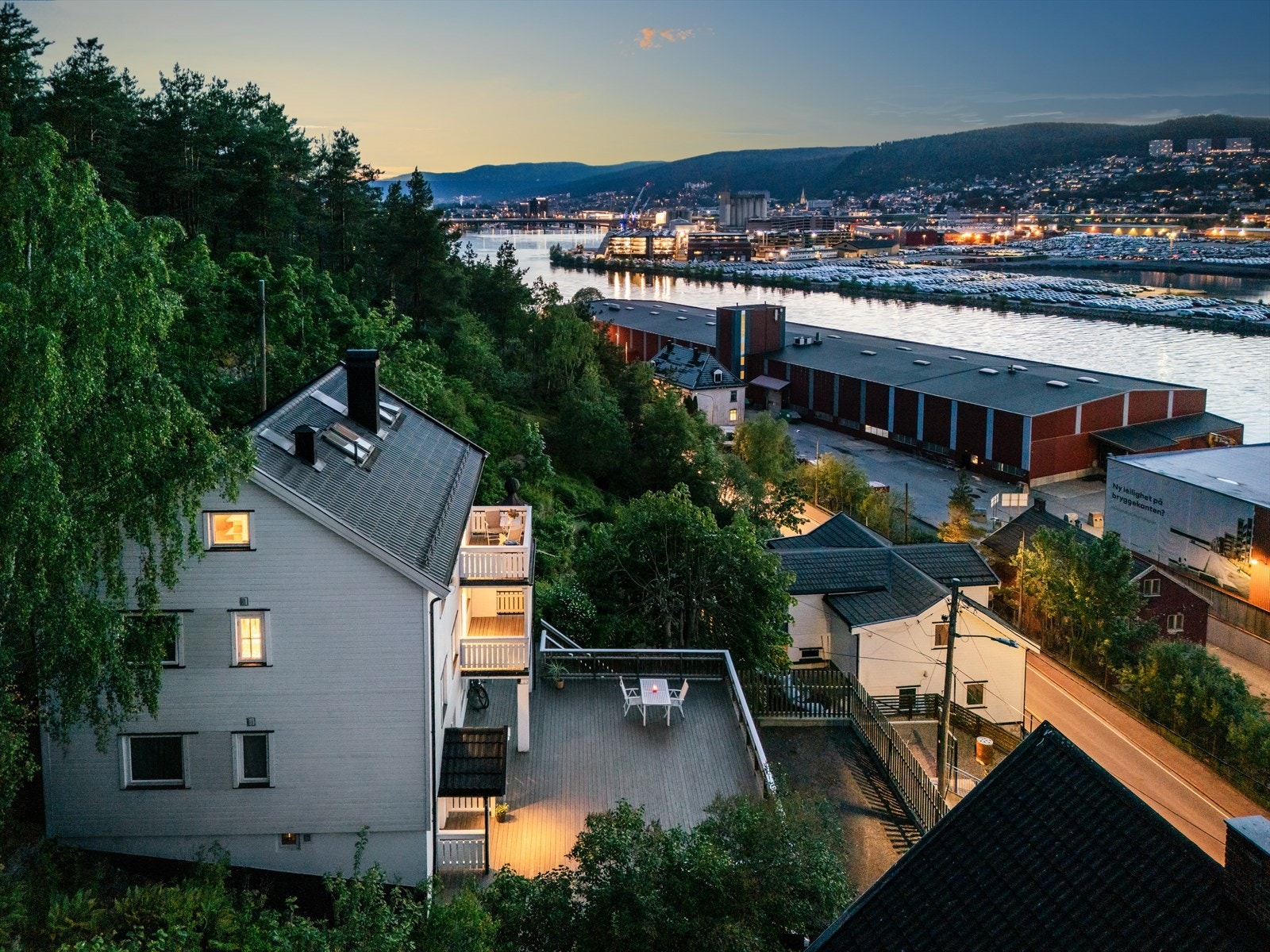 Leiligheten har en fin beliggenhet på Tangen med kort vei til Drammen sentrum med alle fasiliteter Galleribilde