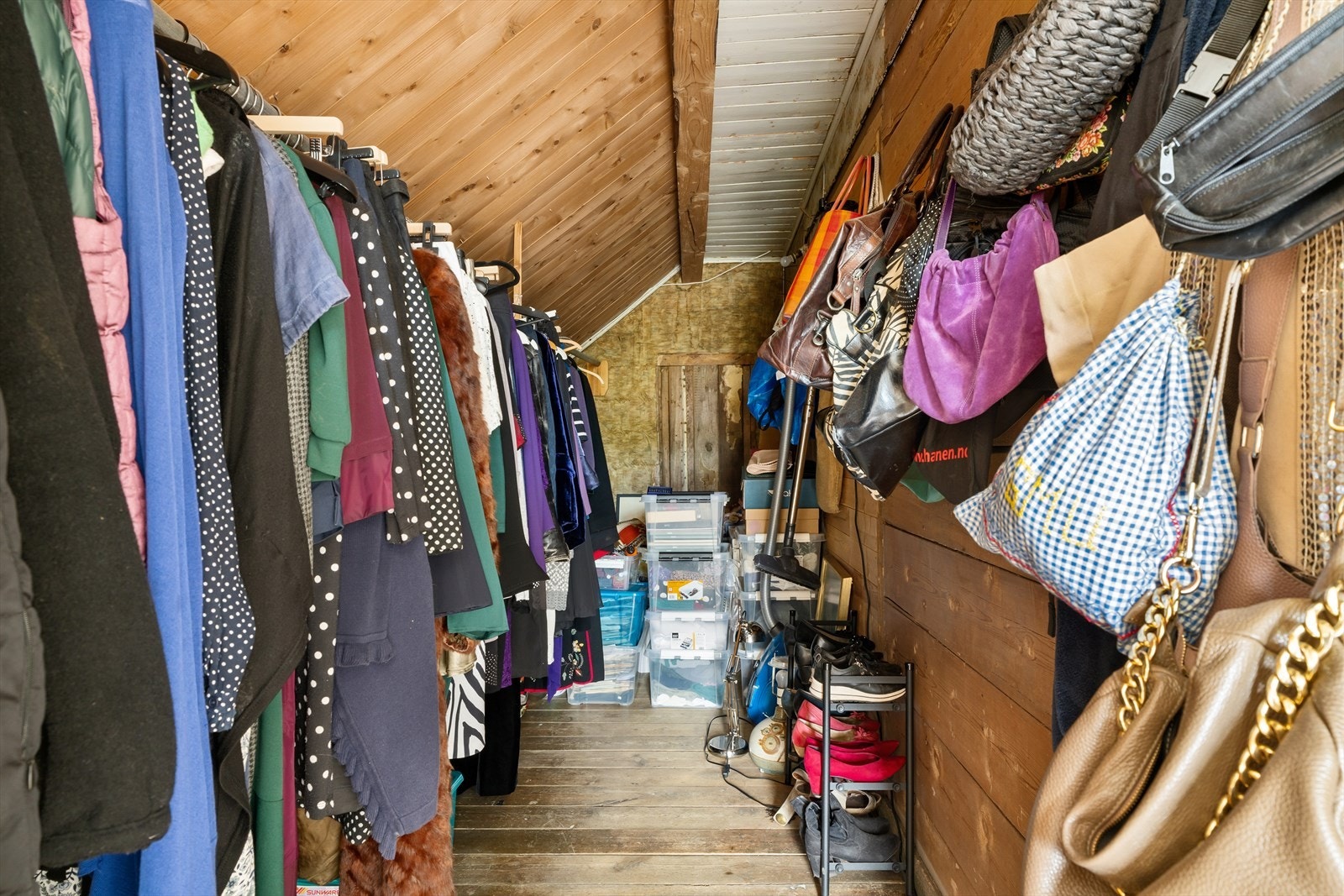 Garderobe Galleribilde