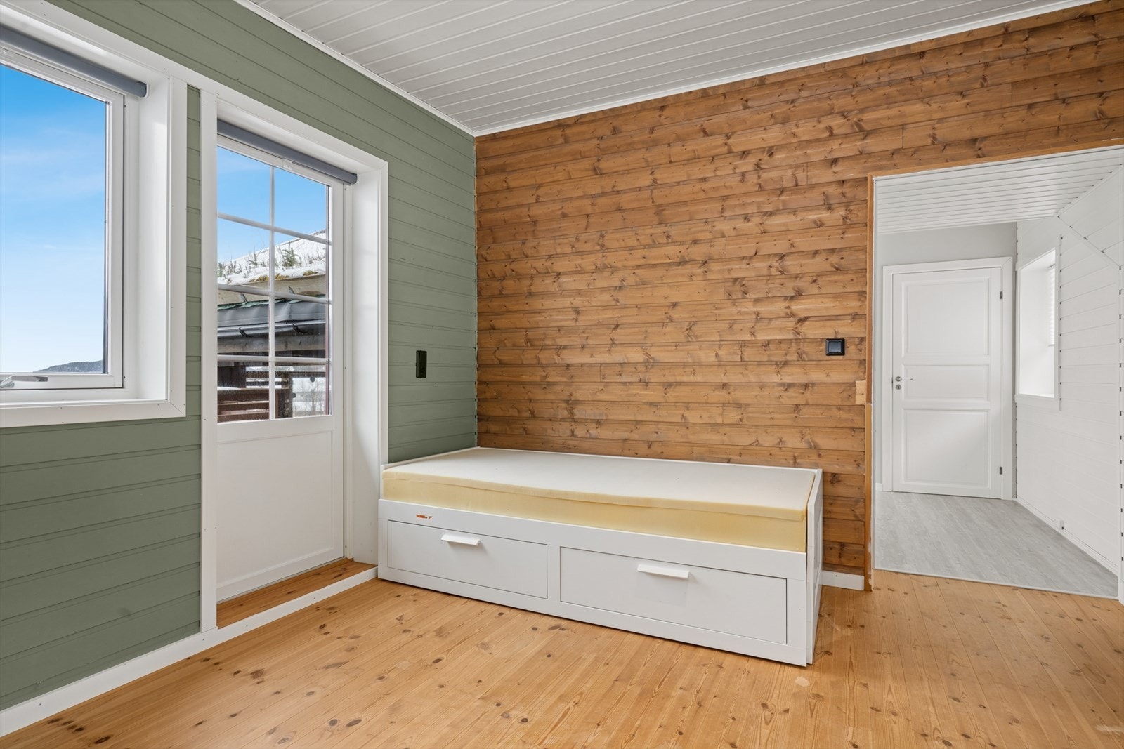 Godt med plass og pene overflter. Galleribilde