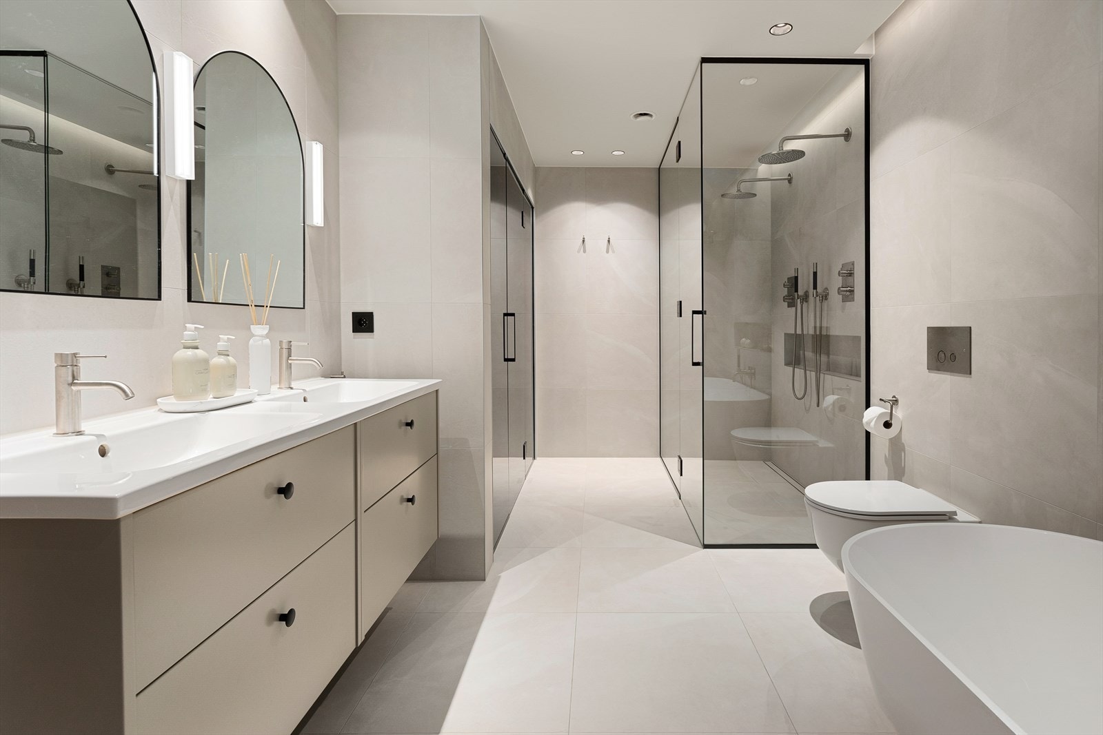 Badet er påkostet med en rekke finesser og gir en ordentlig SPA-følelse Galleribilde