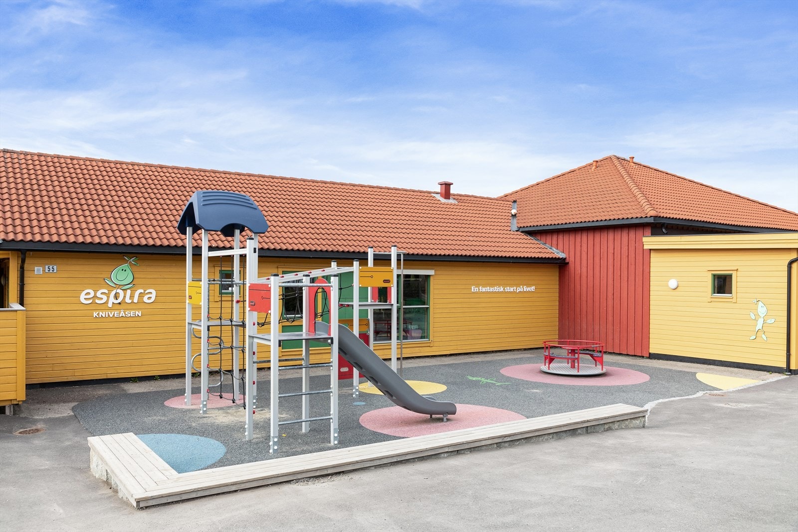 Barnehagen på Kniveåsen er en velrennomert fullkostbarnehage med blant annet egen kjøkkenansvarlig Galleribilde