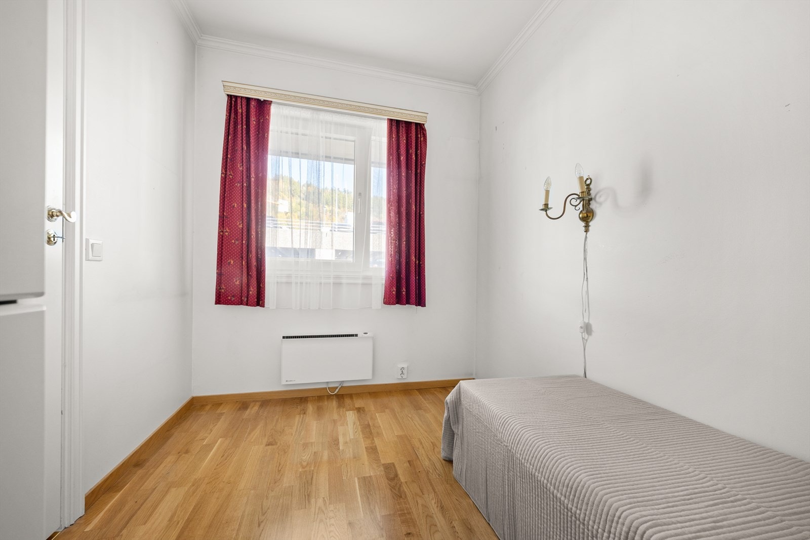 Soverommet passer perfekt som gjesterom eller kontor Galleribilde