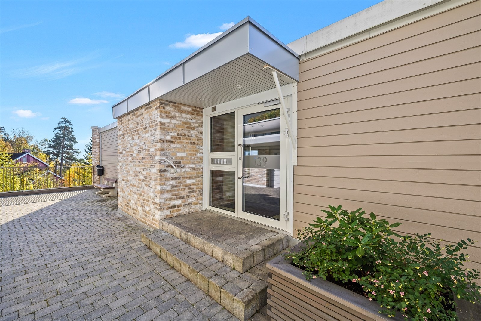 Hyggelig inngangsparti Galleribilde