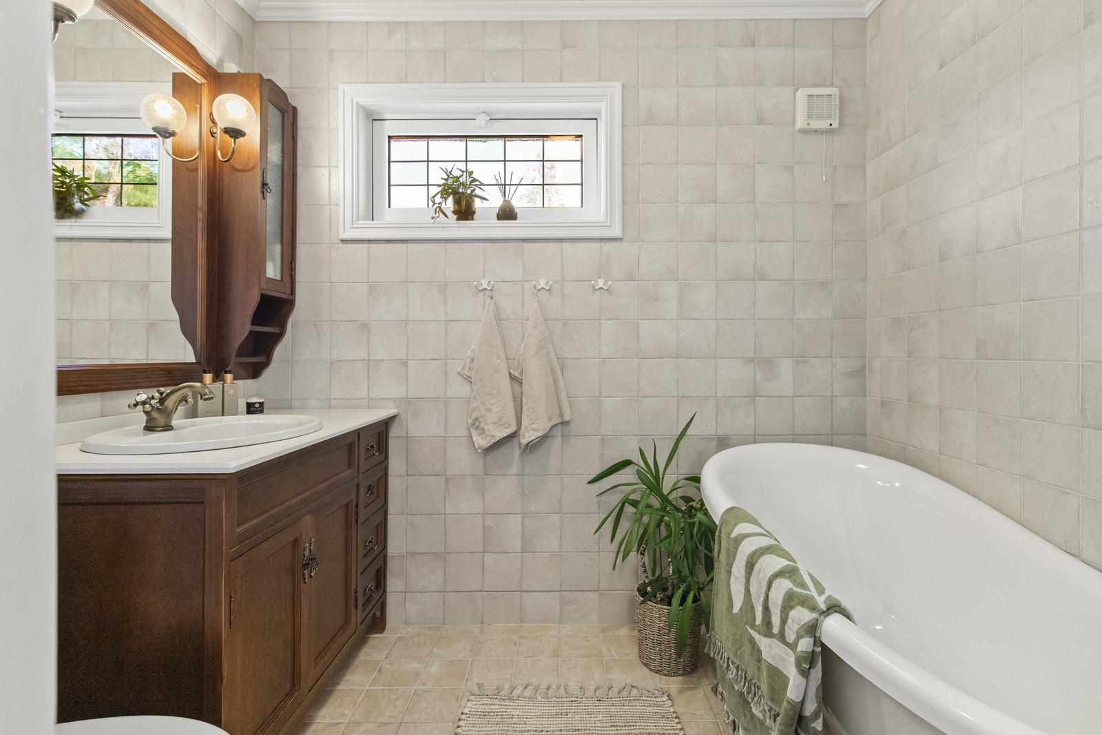 Pent flislagt bad Galleribilde