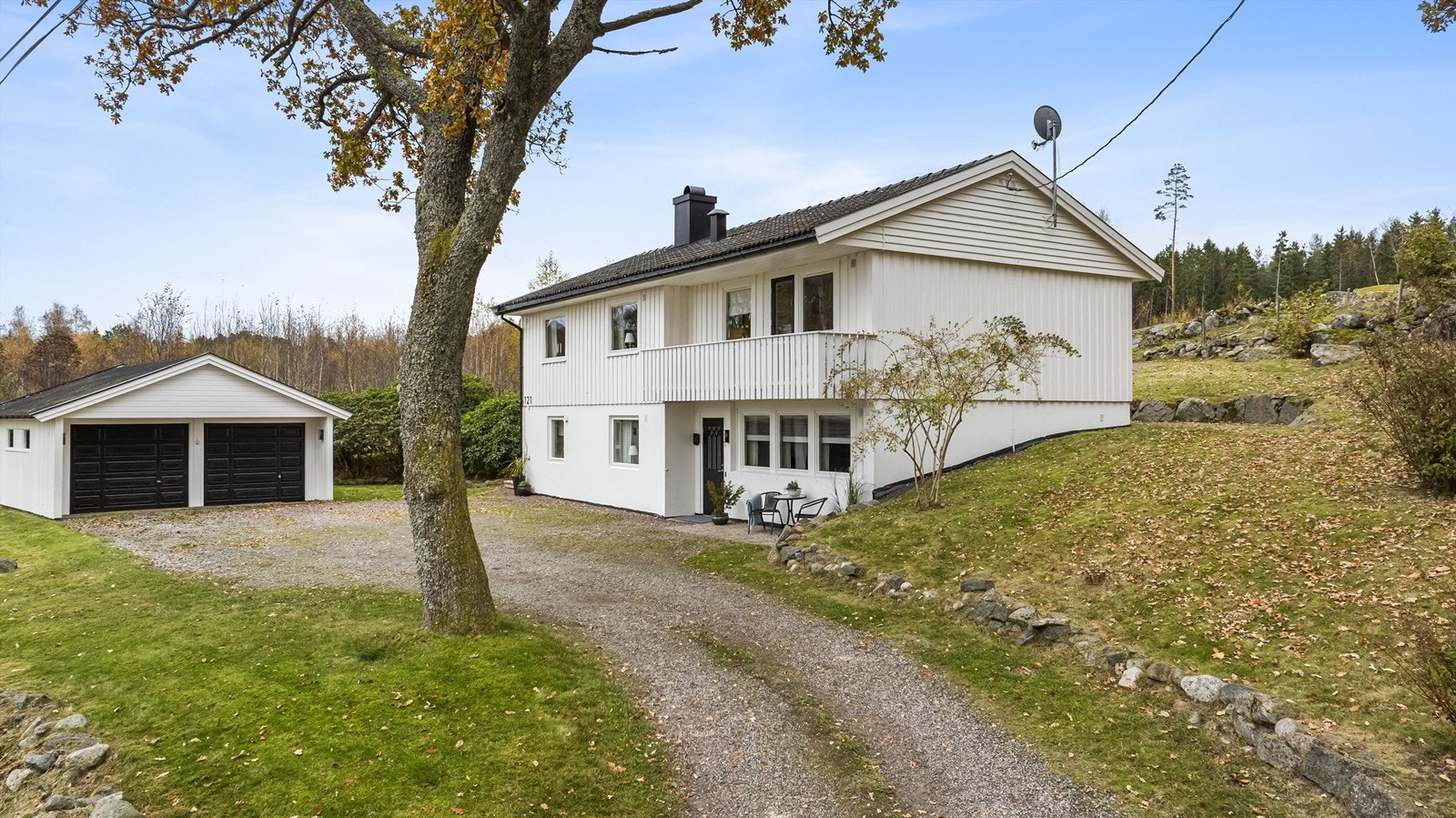 Fasade/tomt Galleribilde