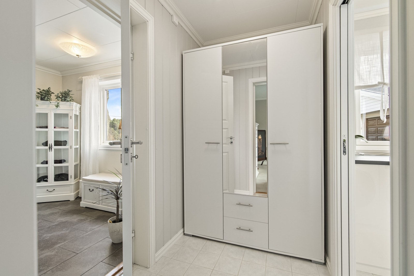 Gang til vaskerom og soverom Galleribilde