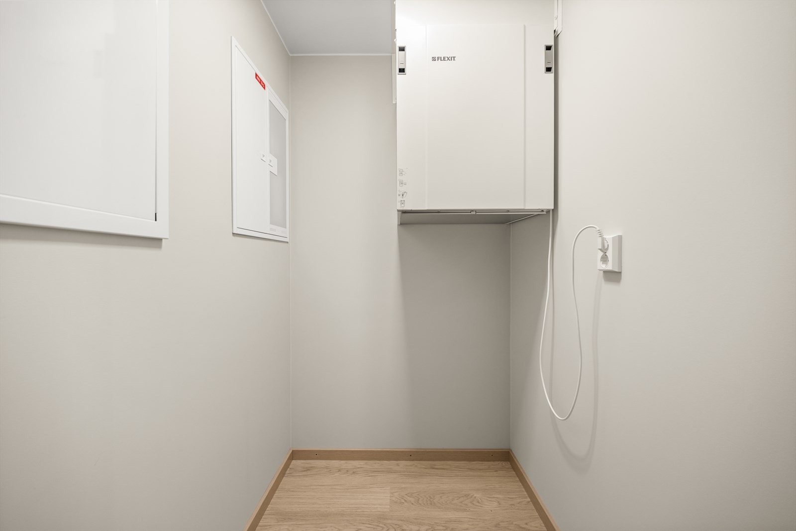 Garderobe/bod Galleribilde