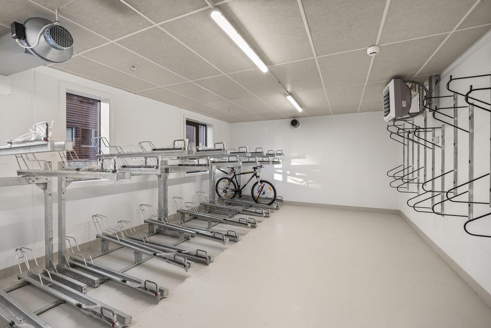 Felles sykkelparkering Galleribilde