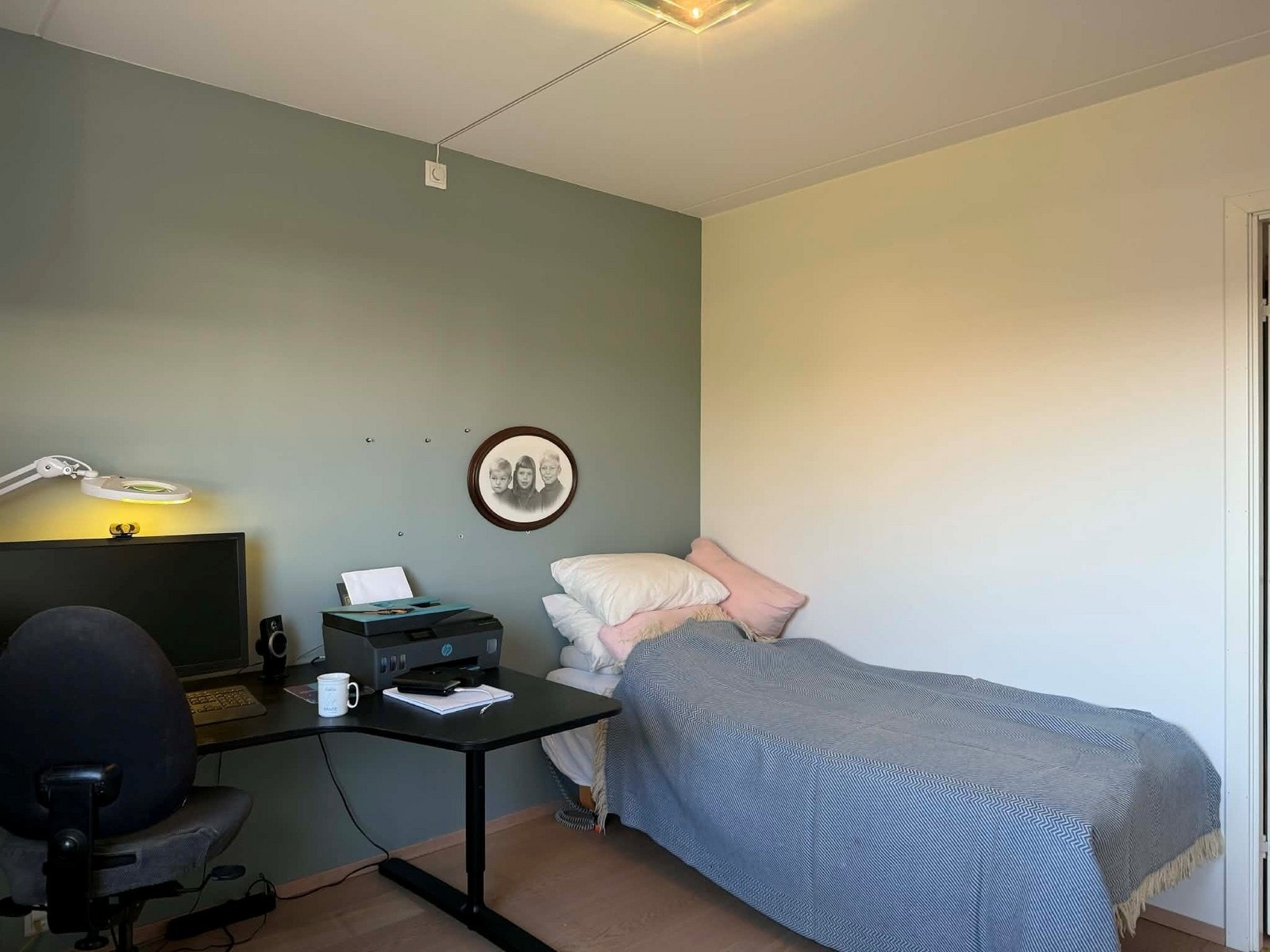 Utleiers bilder med møbler som medfølger. Galleribilde