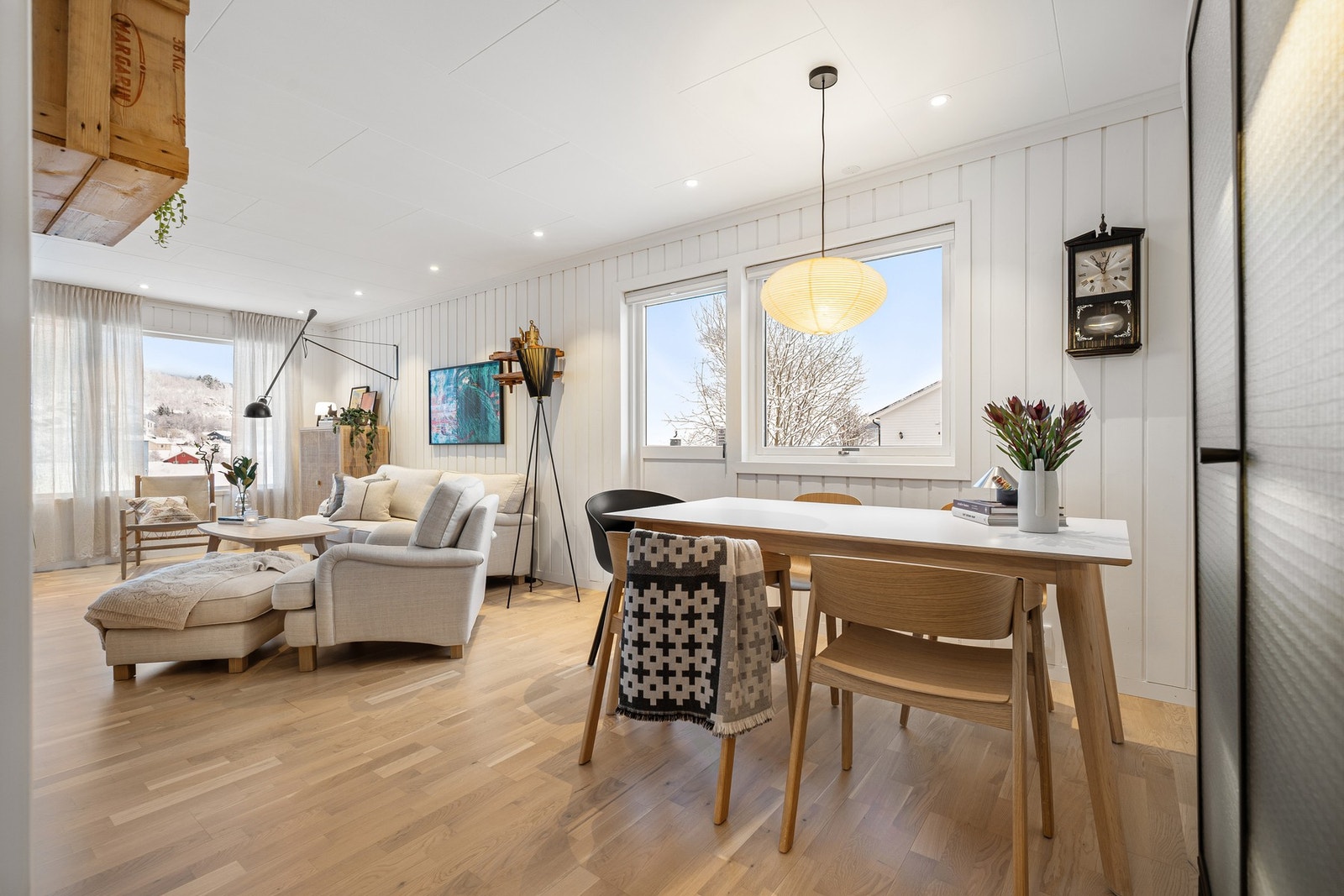 Enkel adkomst til veranda fra stue/spisestue Galleribilde