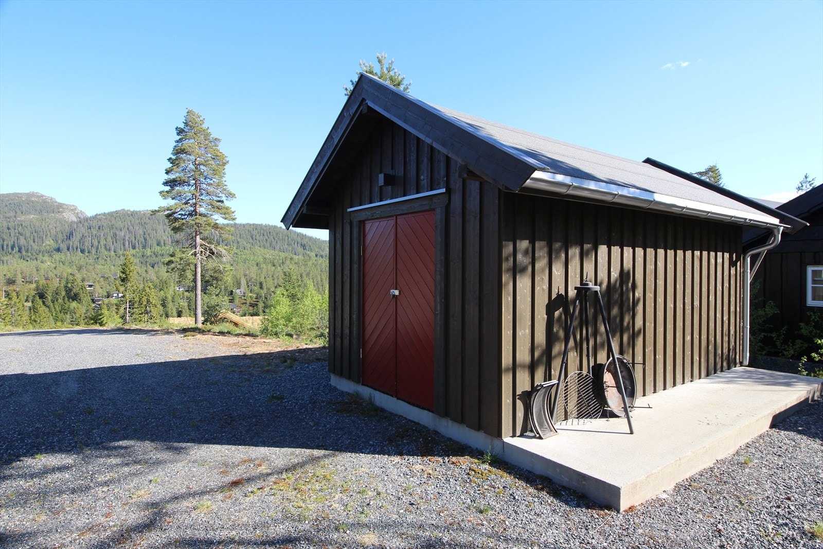 Praktisk med stor og god utebod Galleribilde