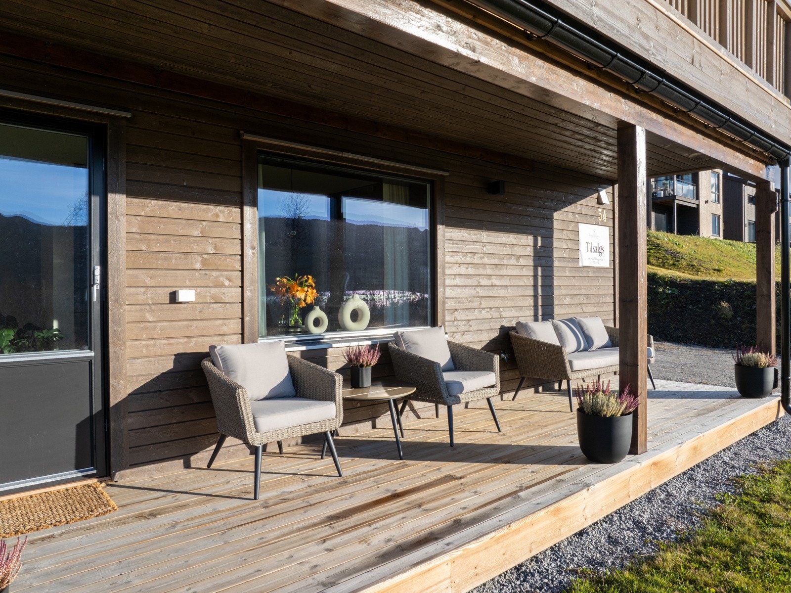 Overbygget terrasse. Utgang fra stue. Galleribilde