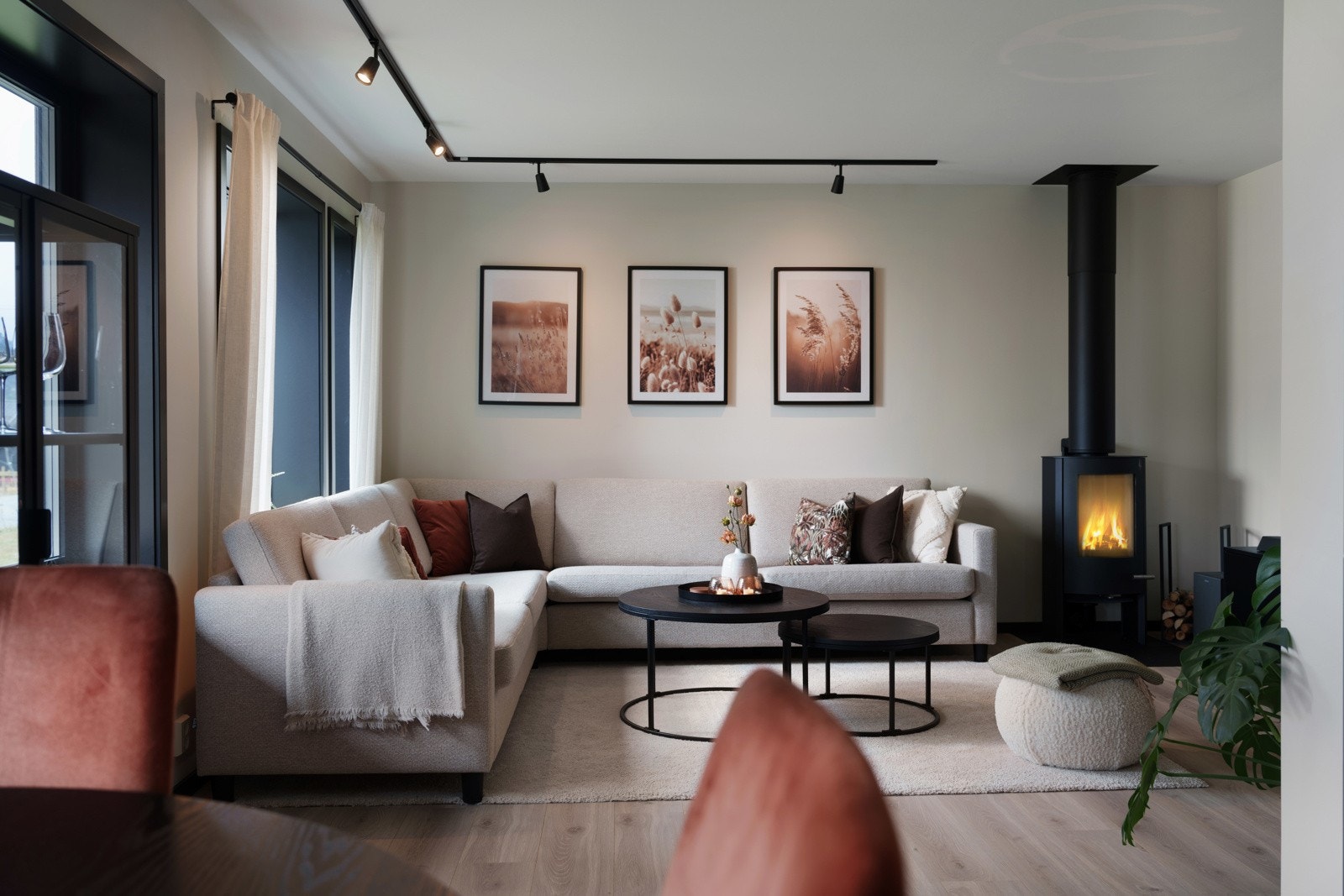 Plass til rosmlig sofa. Galleribilde