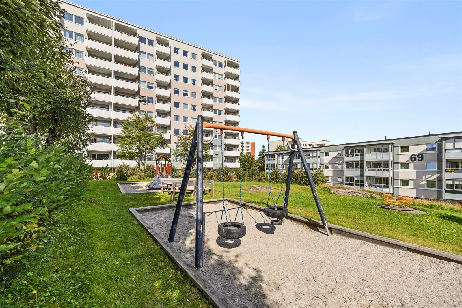 Området har en rekke fine lekeplasser og rekreasjonsområder Galleribilde