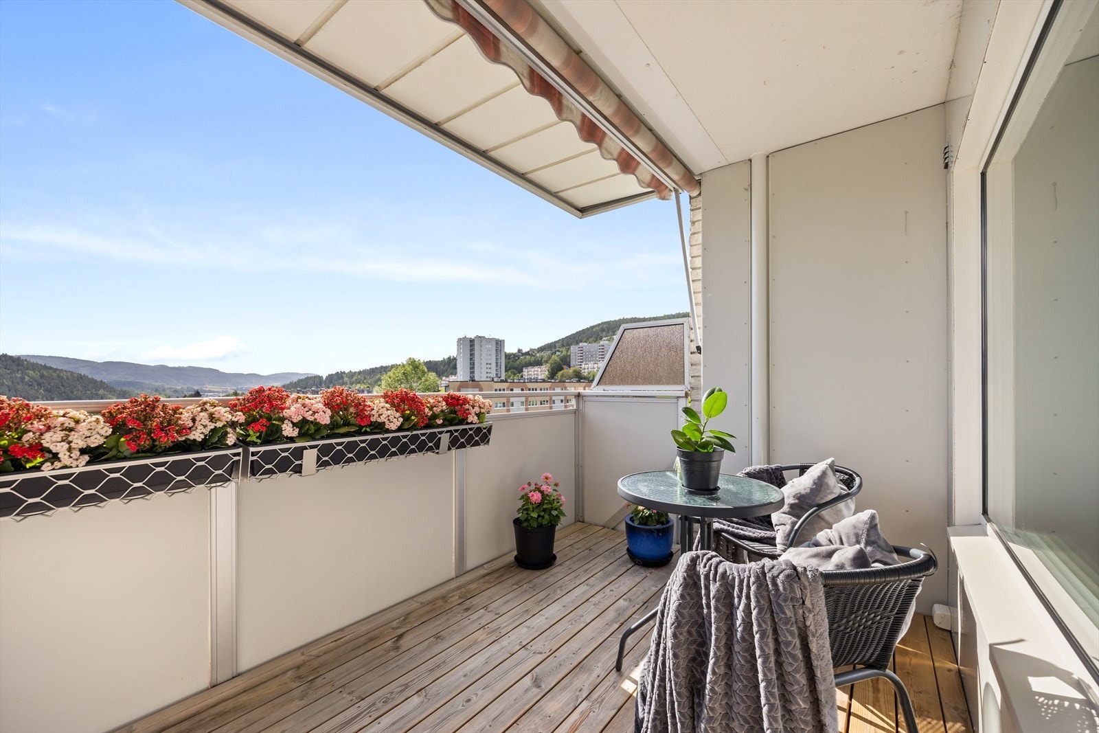 Velkommen til Laurits Grønlands vei 38b! Galleribilde