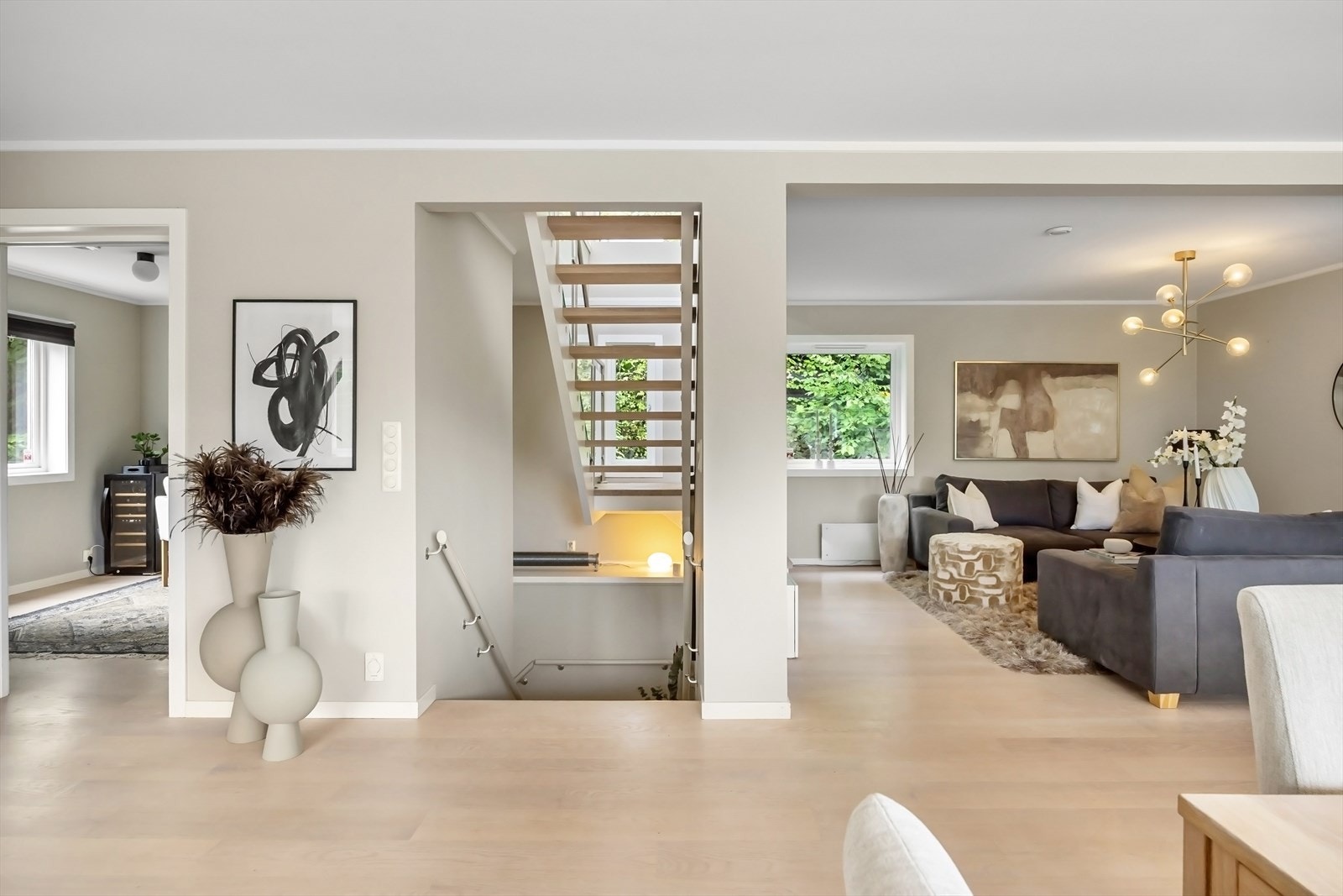 Hovedetasje og trappeløp Galleribilde