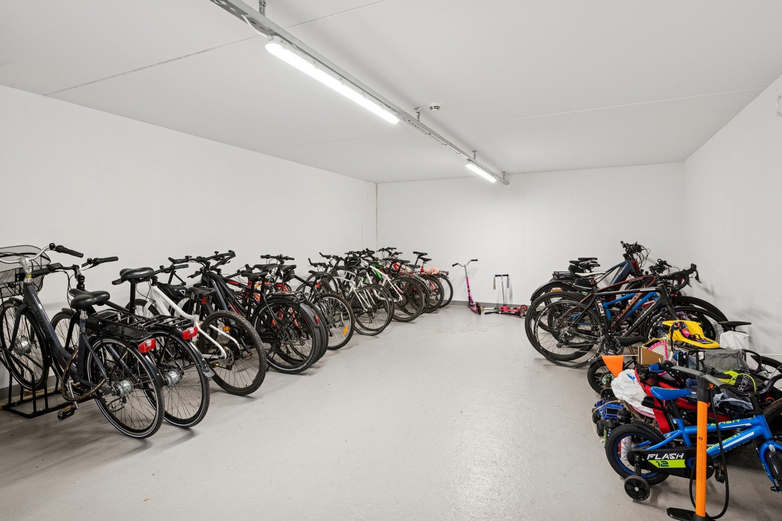 Felles sykkelbod. Galleribilde