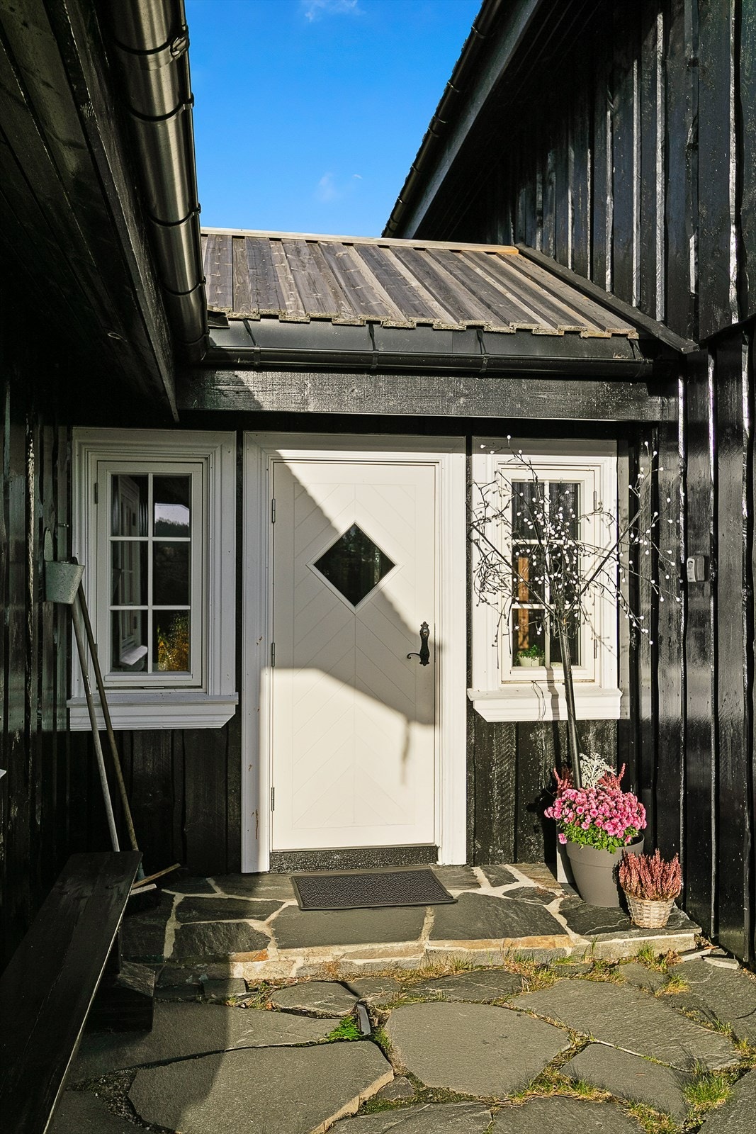 Innholdsrik hytte med god planløsning. Galleribilde