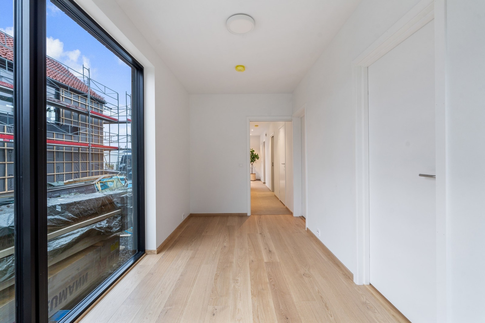 Kontor / Stue på ca. 13 kvm. ved 2 soverom i 1 etg. Galleribilde