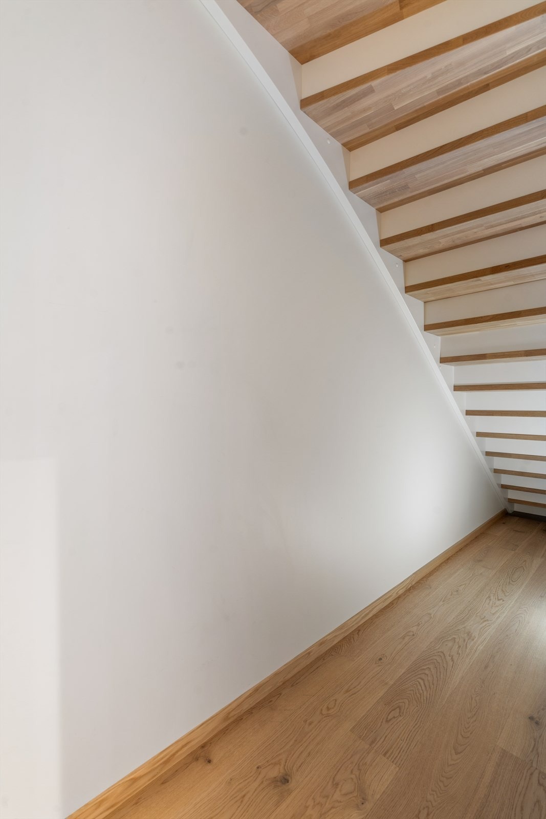 Bod under trapp i 1 etg. Galleribilde