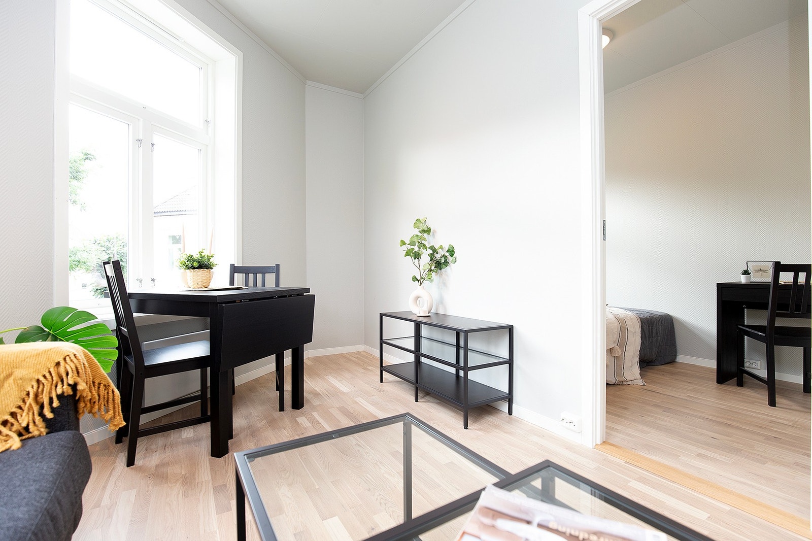 Stue mot soverom Galleribilde