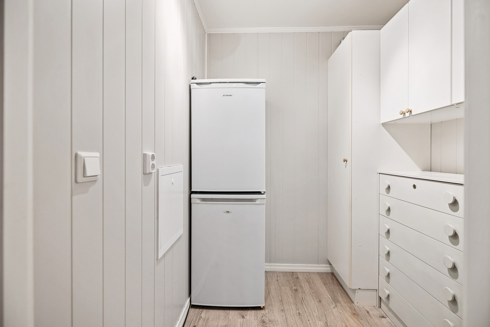 En praktisk innvendig bod gir ekstra lagringsplass. Galleribilde