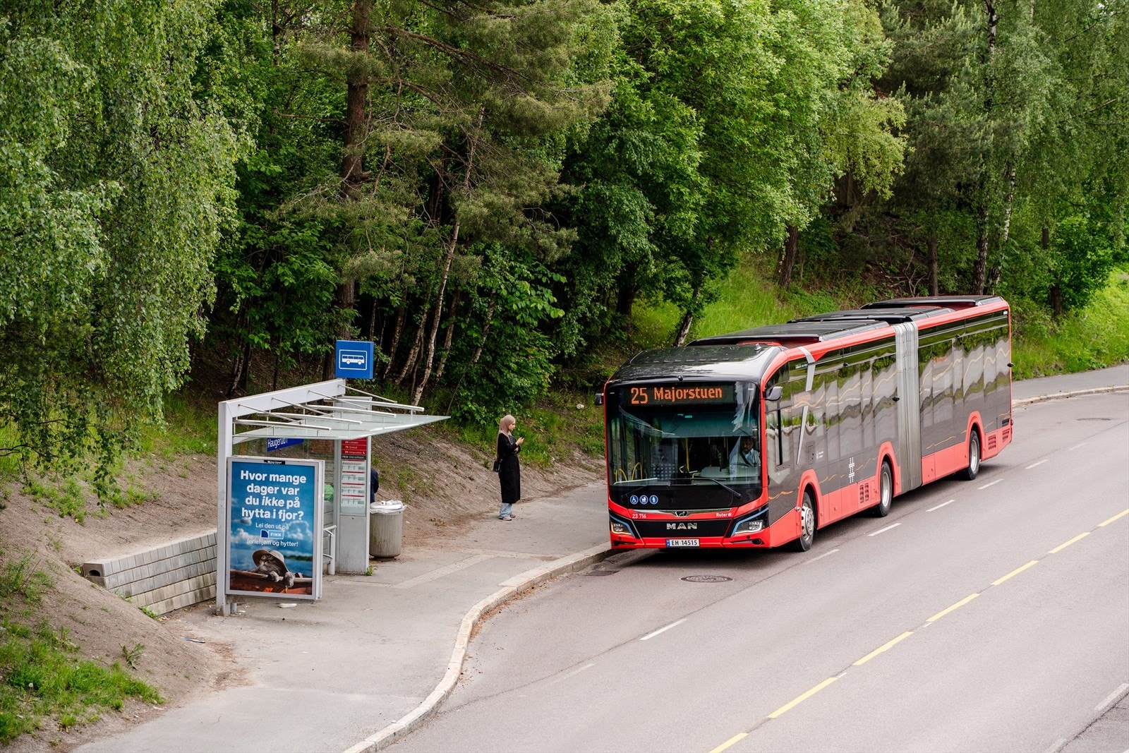 Fredelig villaområde med gode oppvekstvilkår og kort gangavstand til flotte turområder, skoler, barnehager, fritidstilbud og kollektivtilbud. Galleribilde