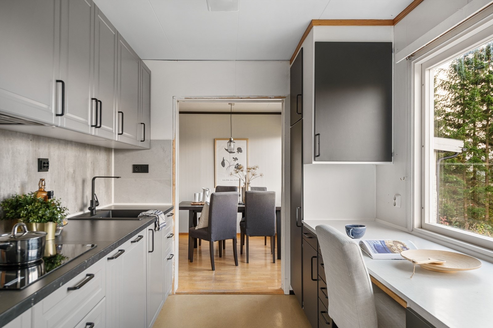 Kjøkkenet er nytt fra IKEA. Galleribilde