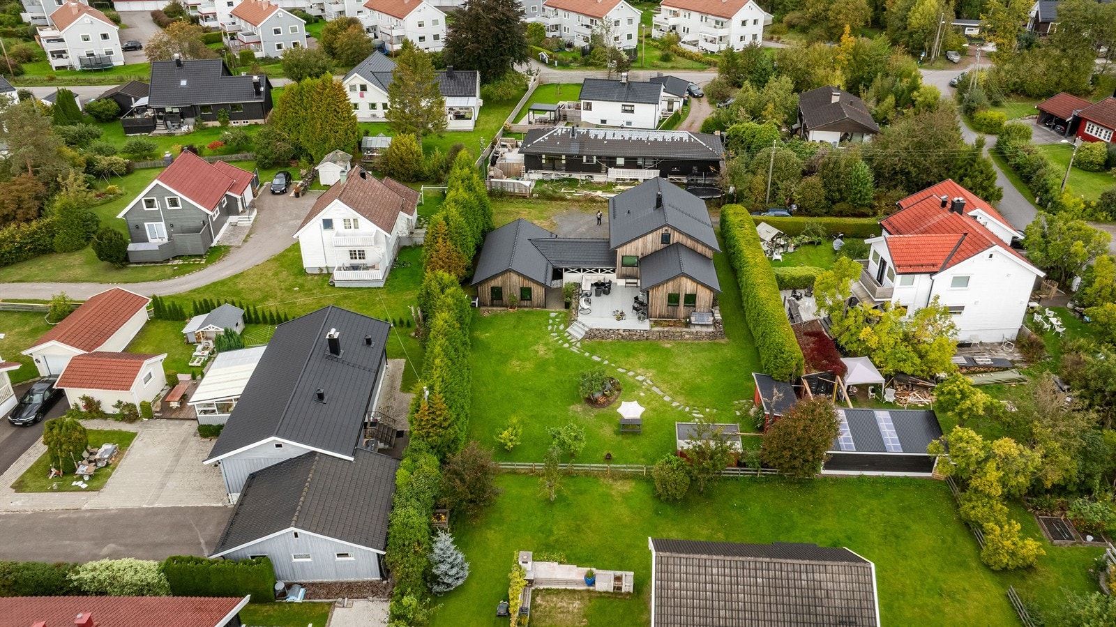 Beliggende i rolige omgivelser i Vestskogen. Galleribilde