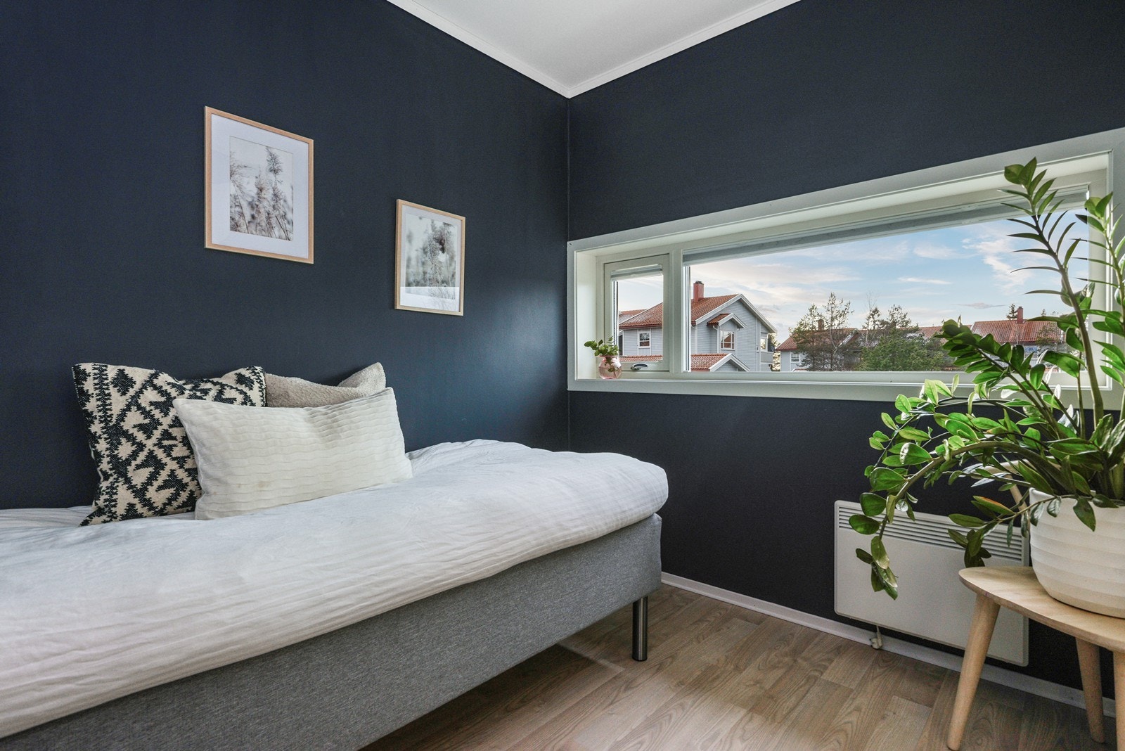 I denne etasjen ligger også to av boligens fire soverom. Galleribilde