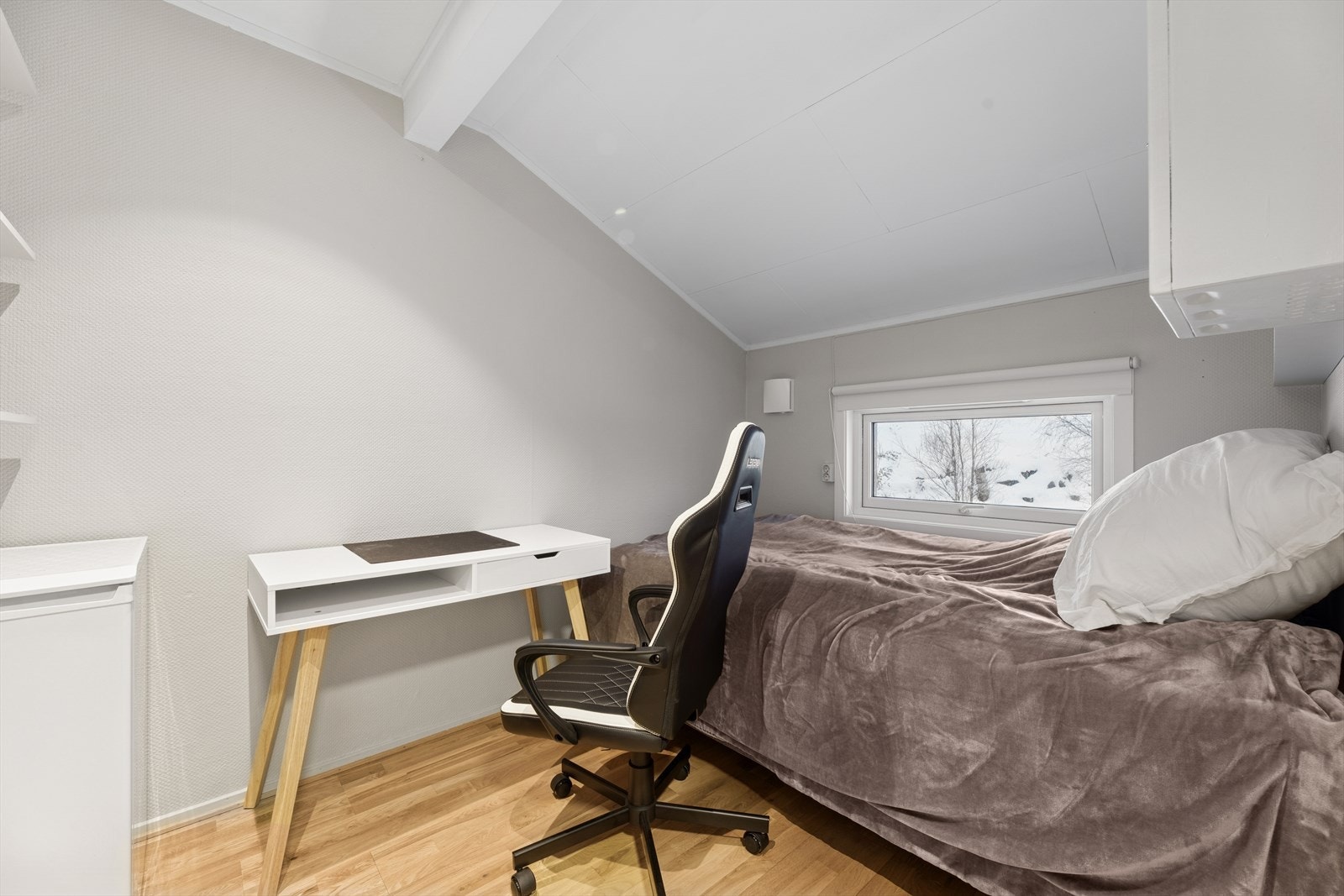 Bod innredet som soverom. Endring ikke omsøkt/godkjent. Se pkt. ferdigattest. Galleribilde