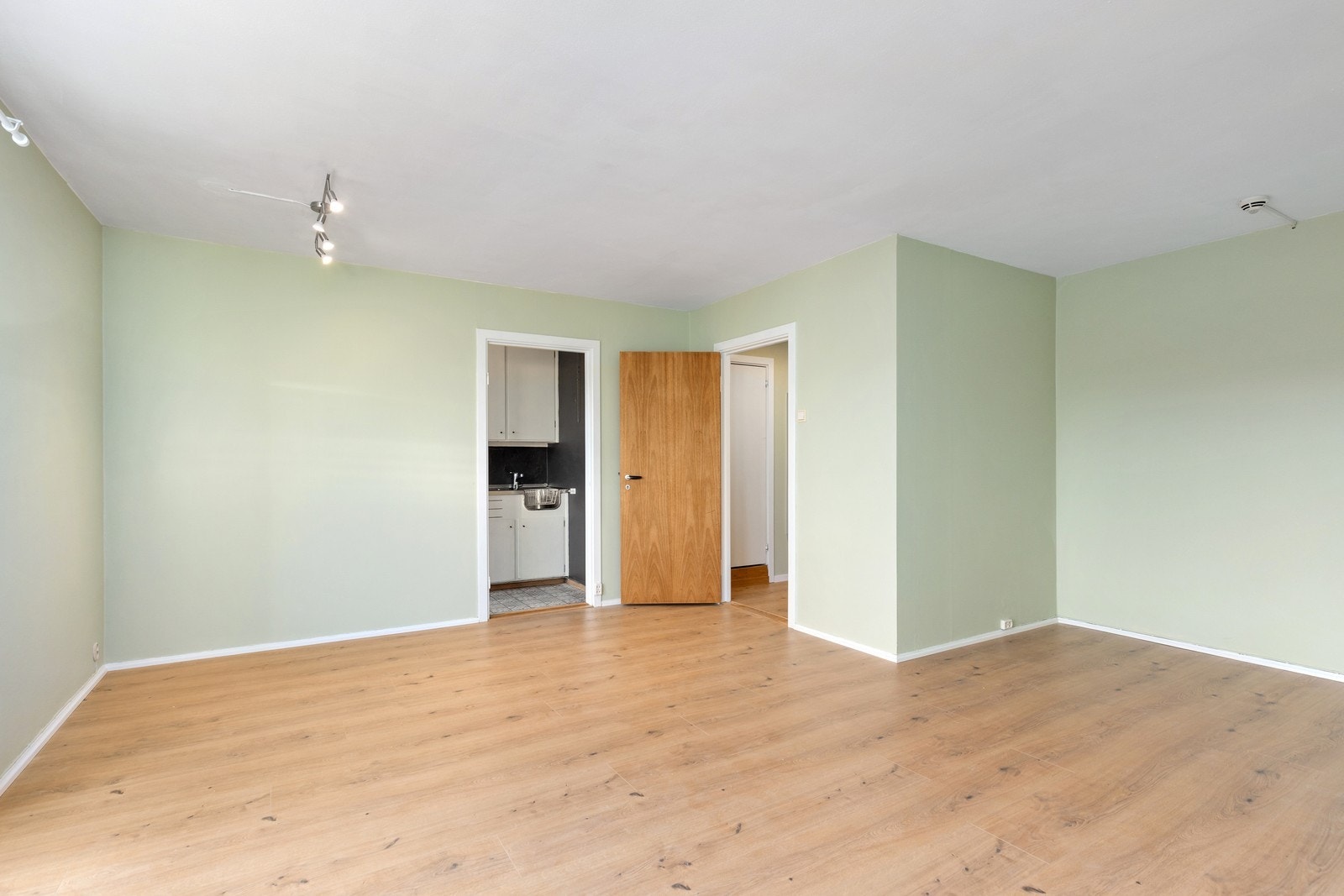 Tilbake i leiligheten. Galleribilde