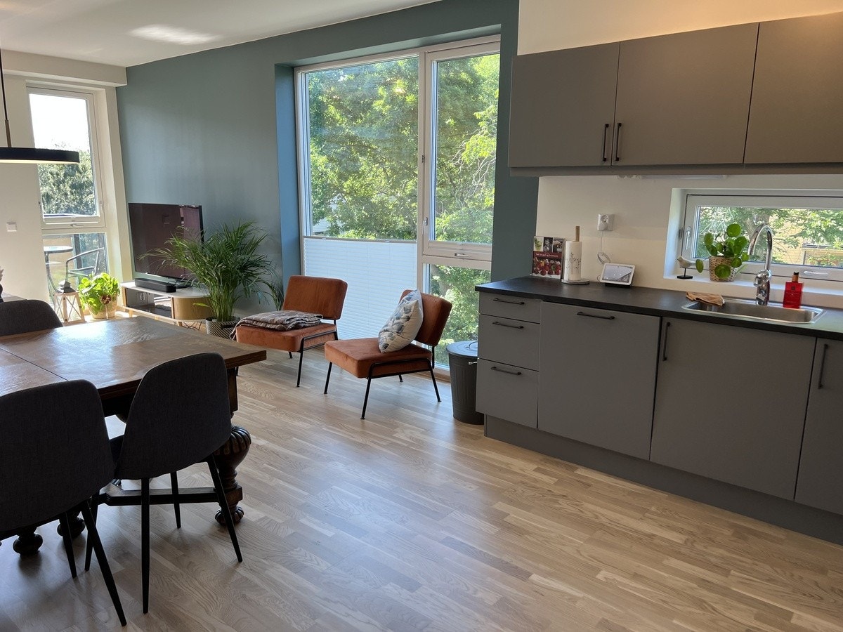 Overgang stue til kjøkken Galleribilde