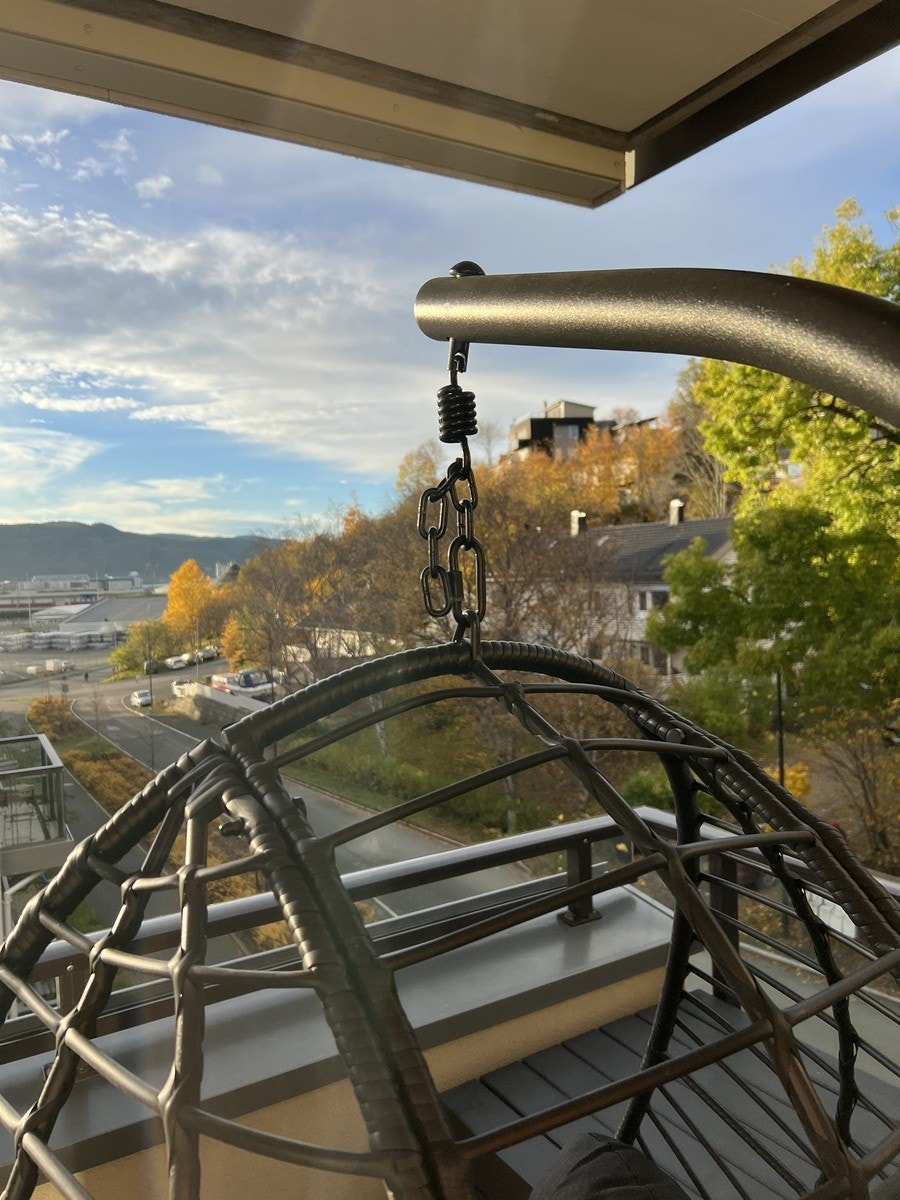 Utsikt mot fjorden Galleribilde