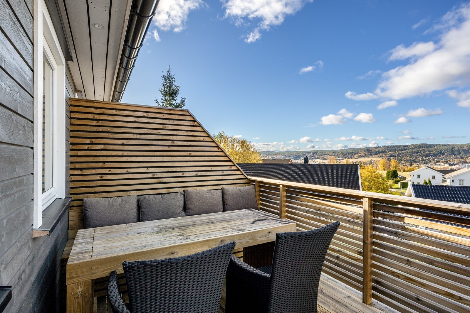 Utsikten er idyllisk. Galleribilde