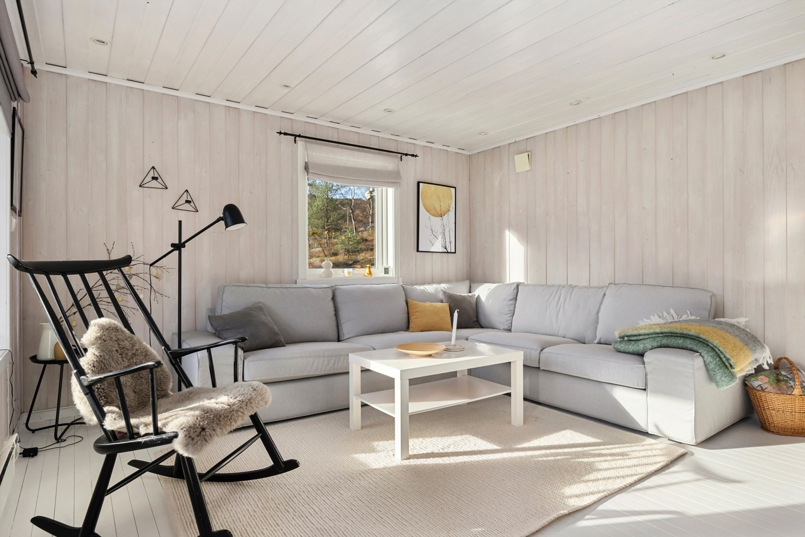 Her kan du både samle familien til filmkvelder og invitere venner på middag rundt spisebordet. Galleribilde