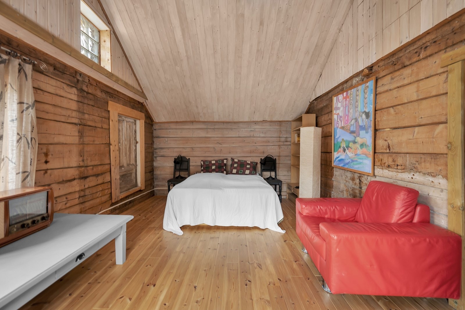 Soverom 2. etg. Galleribilde