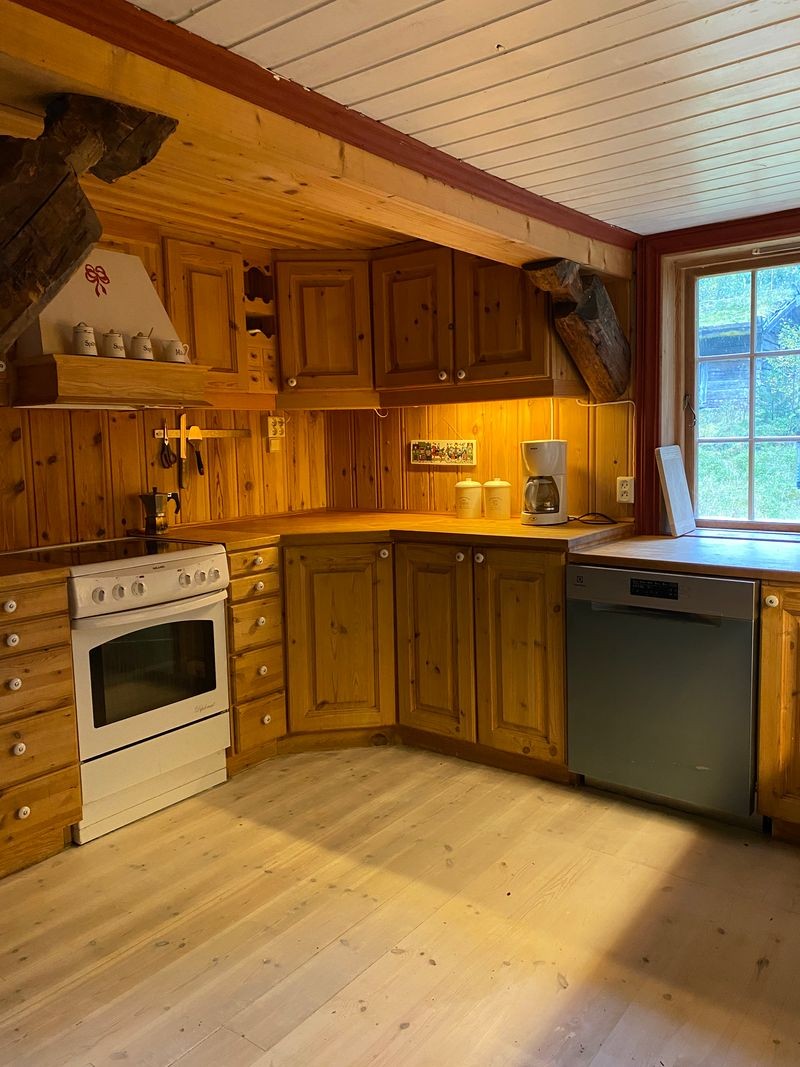 Nytt gulv på kjøkken! Galleribilde