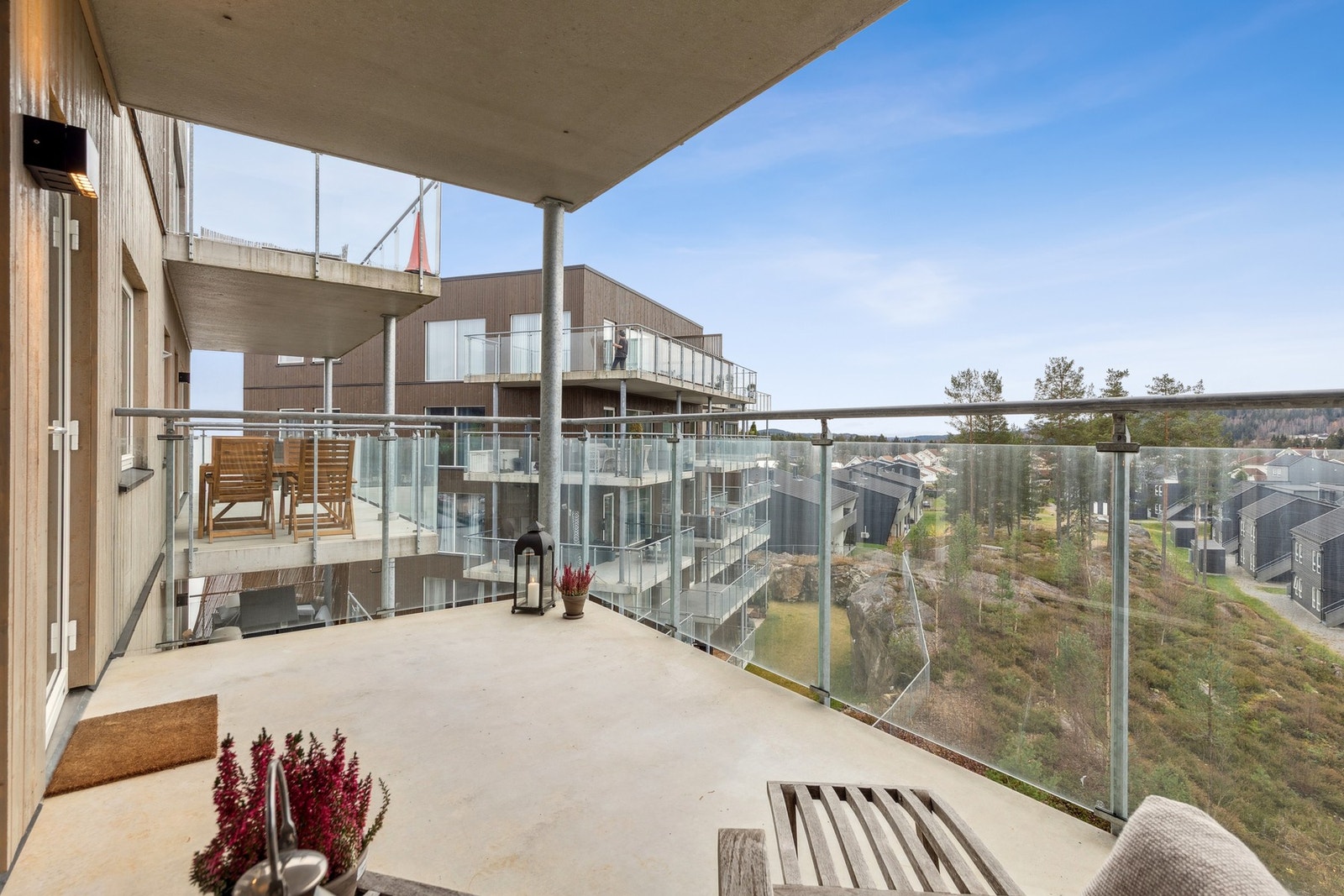 Vormvikhagan 36 er en pen og tidsriktig 2-roms selveierleilighet i 5. etasje på Vilbergskogen. Galleribilde