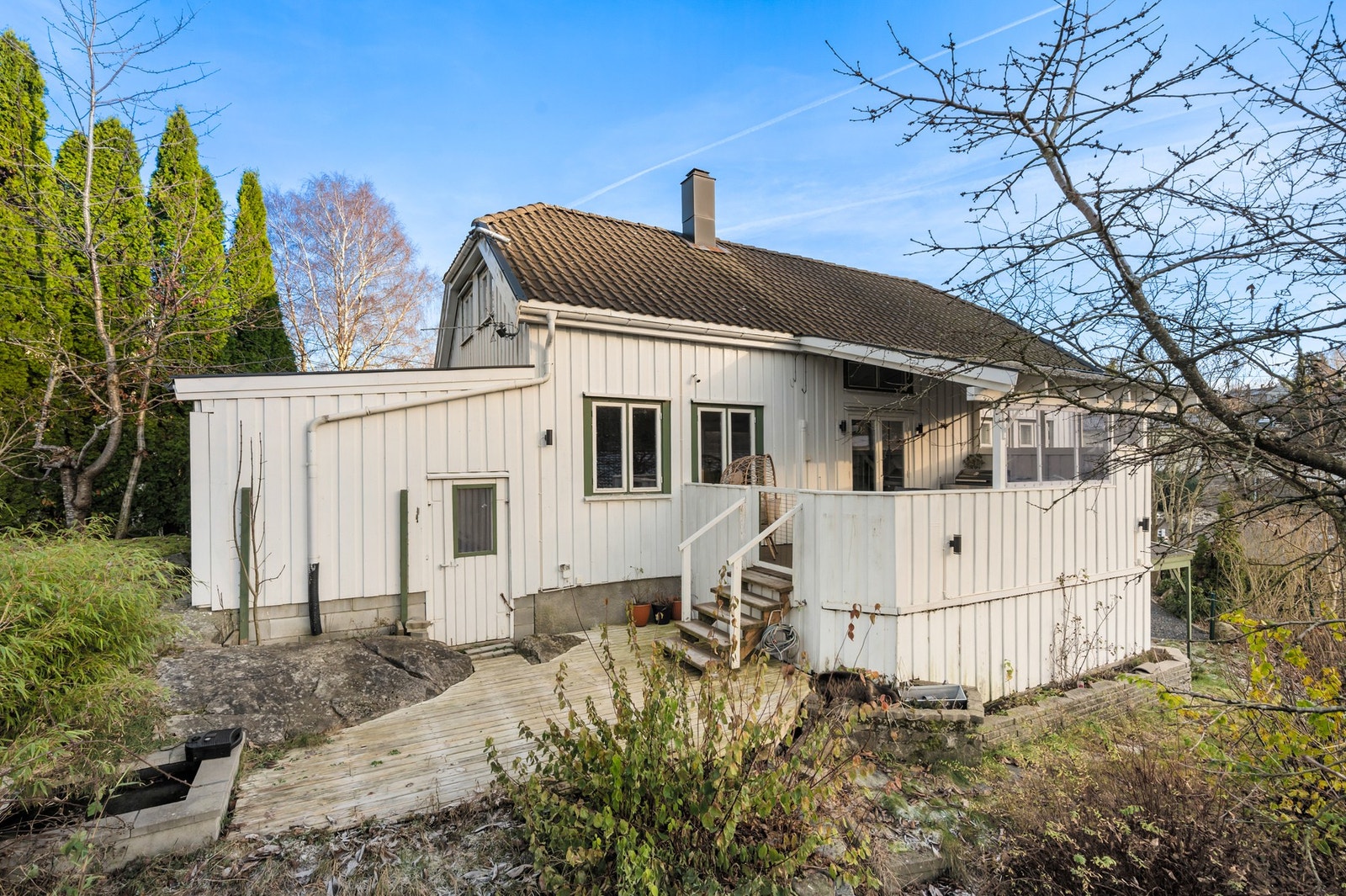 Hyggelig og lettstelt tomt med meget gode solforhold. Galleribilde