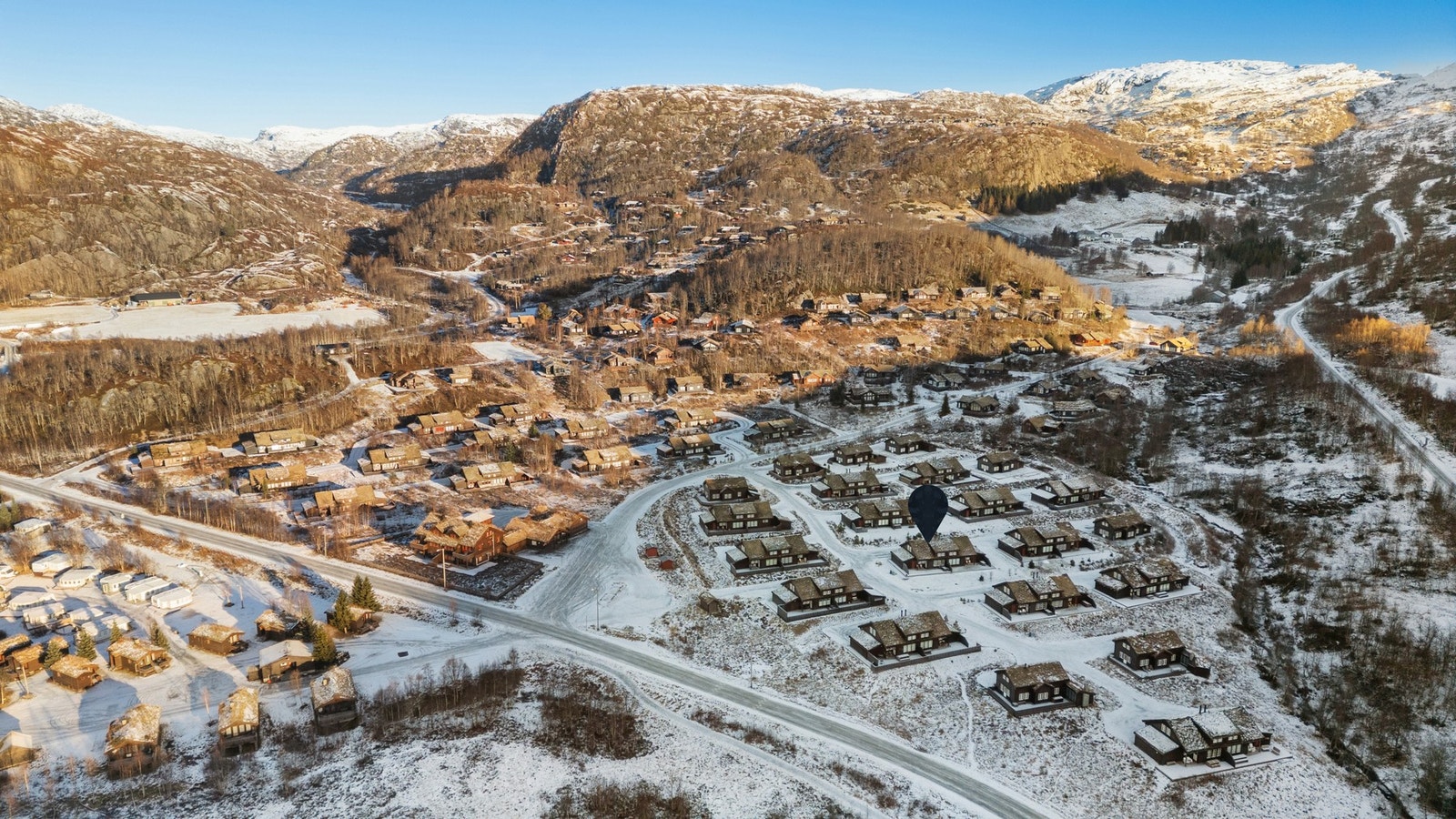 Det er både ski- og turmuligheter like i nærheten. Det er også kort vei til Ådneram skitrekk. Galleribilde