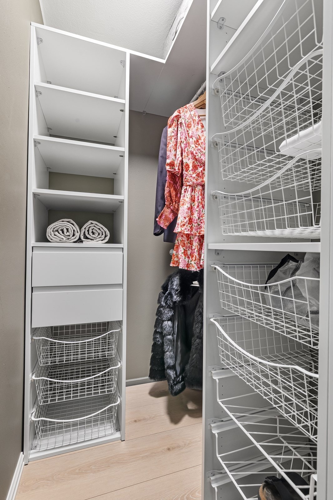 Meget god garderobeløsning Galleribilde