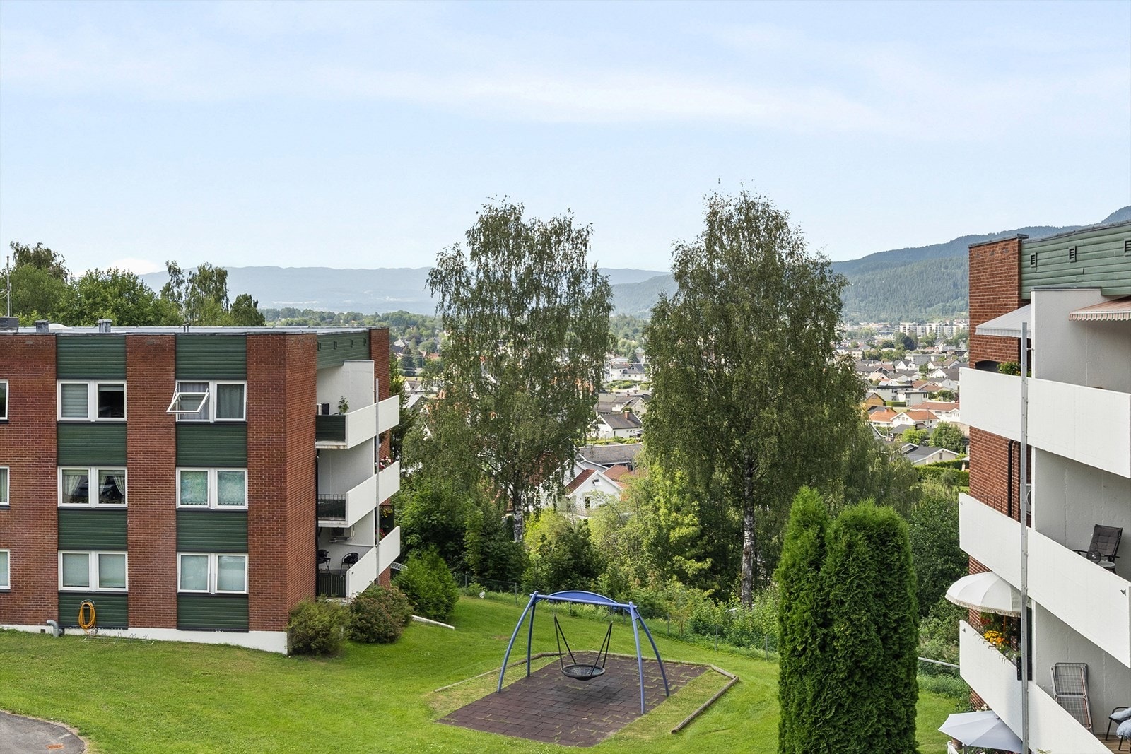 Flott utsikt og gode solforhold på morgen og formiddag Galleribilde