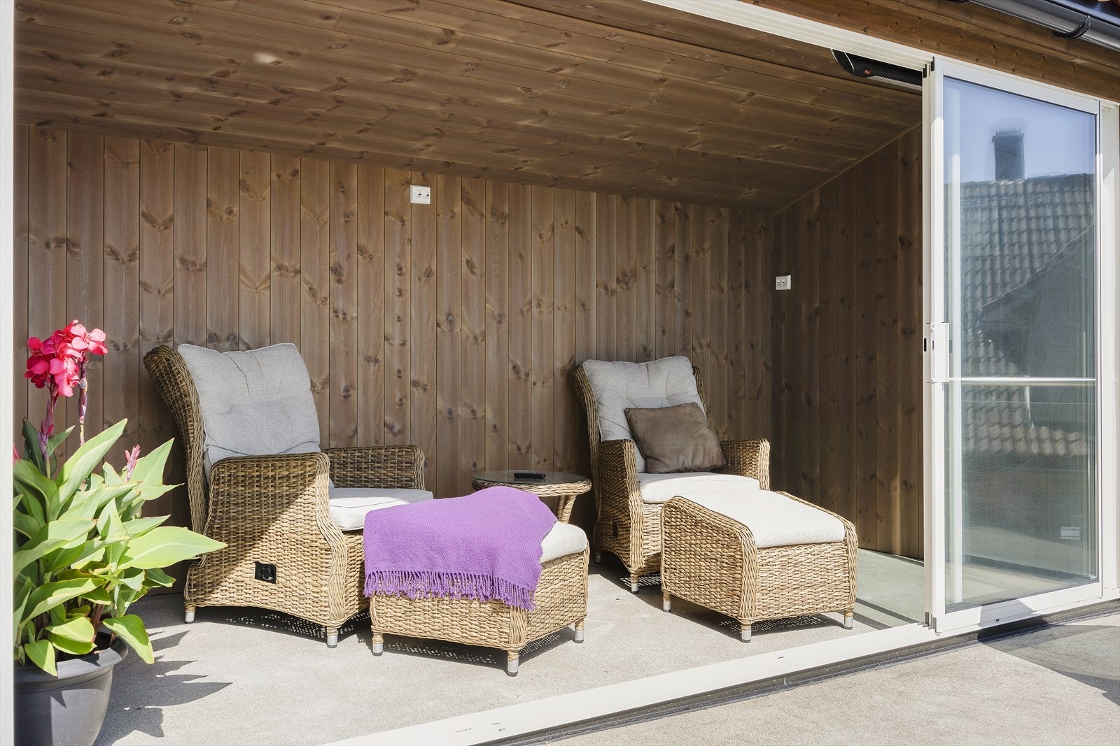 Her er fint og sitte både på de fine og mindre fine dagene. Galleribilde